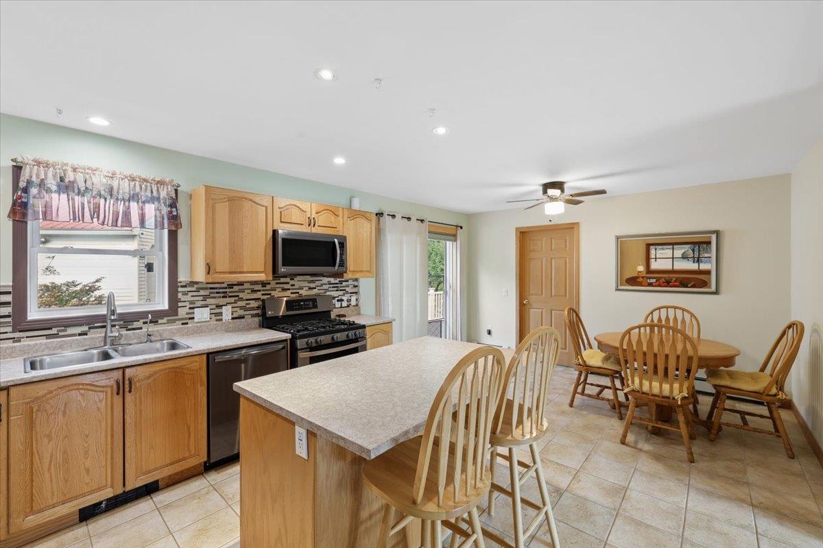 10 Plum Avenue Property Photo 16