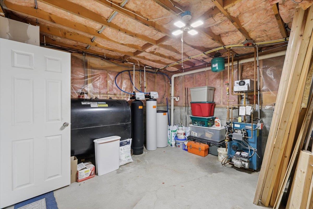 10 Plum Avenue Property Photo 36