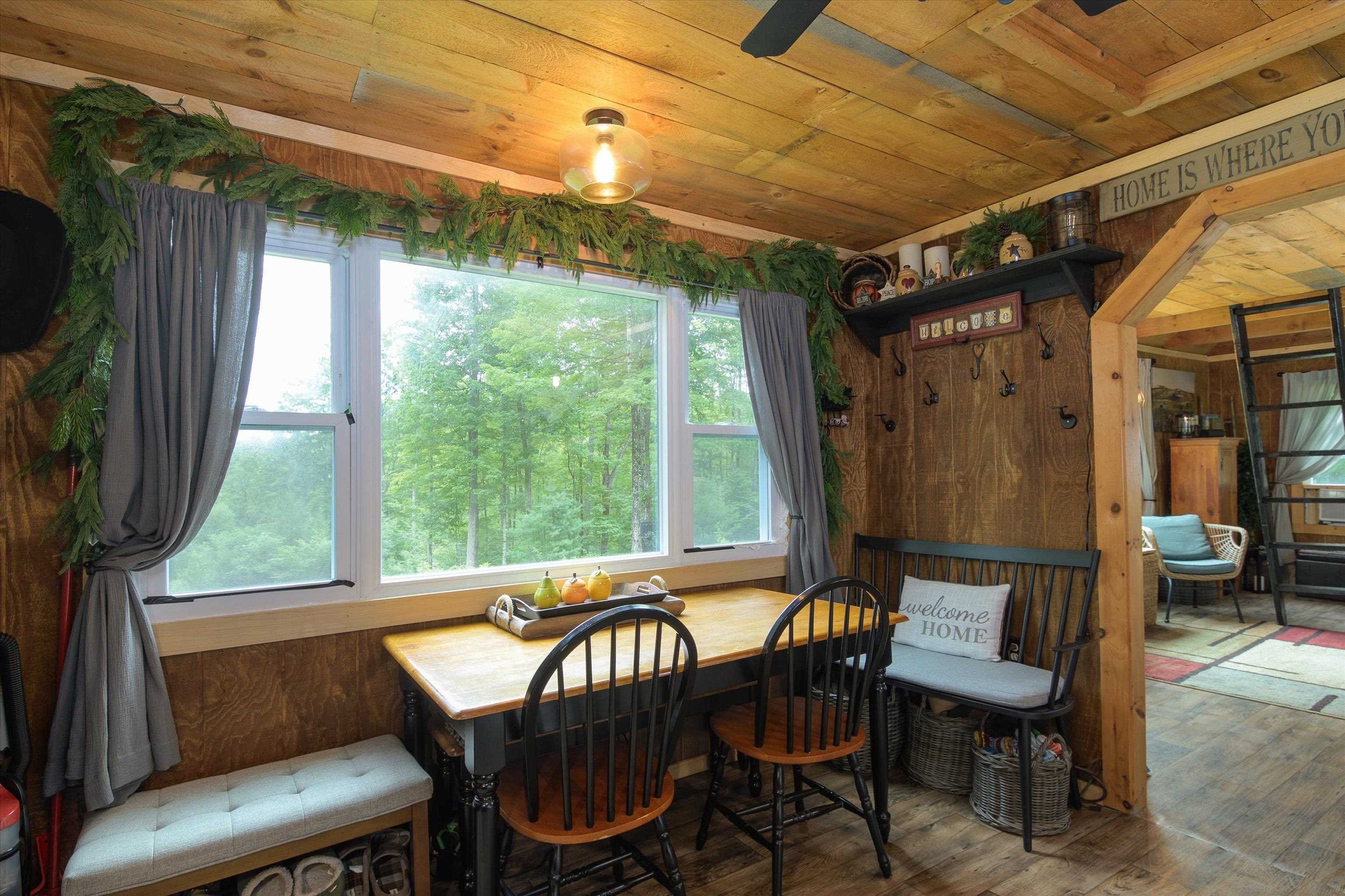 991 Old Post Road Property Photo 11