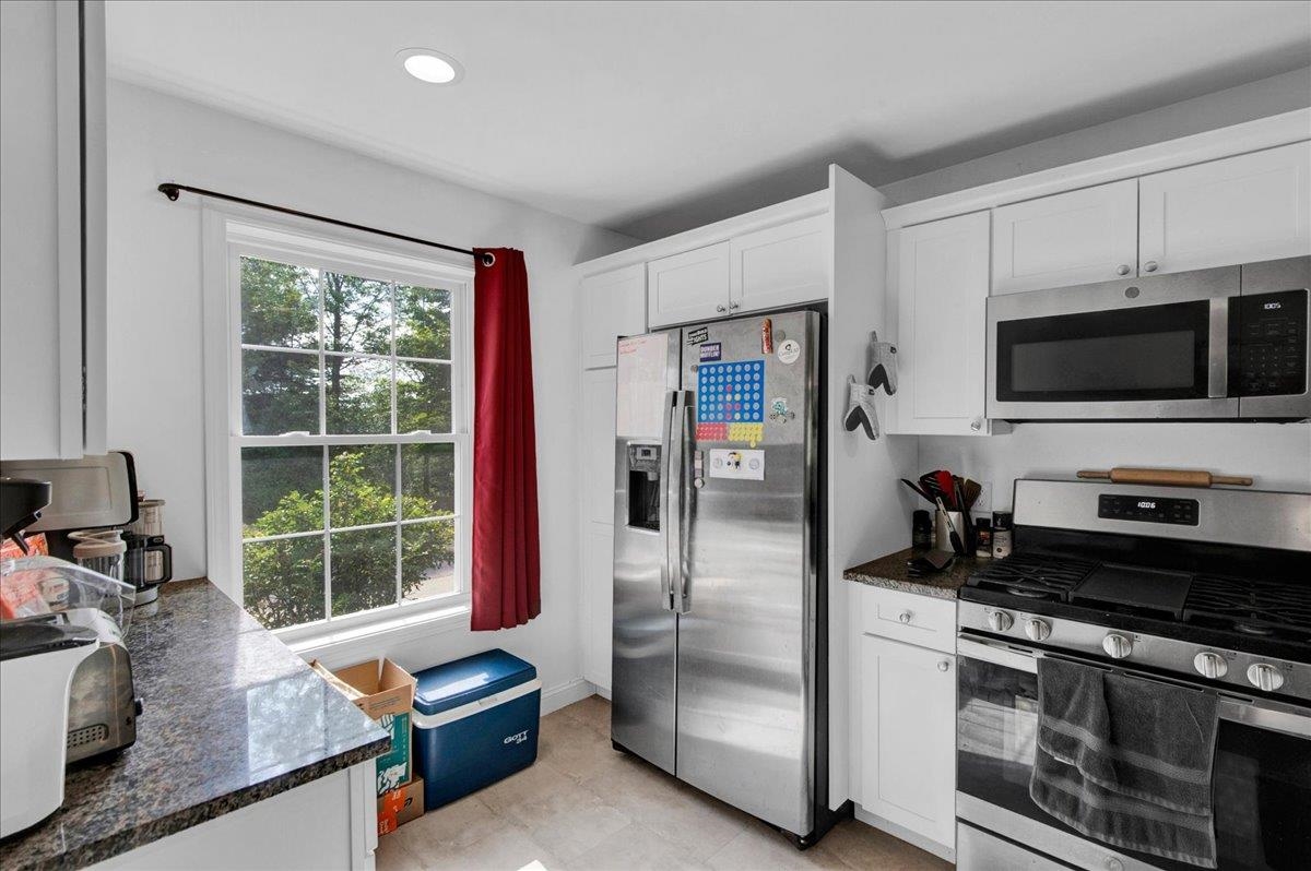 9 Country Commons Property Photo 3