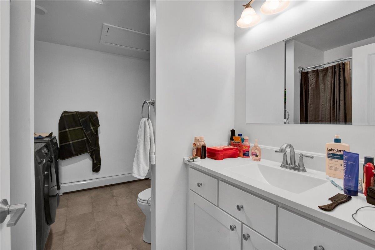 9 Country Commons Property Photo 15