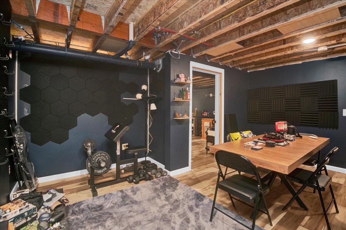 9 Country Commons Property Photo 21