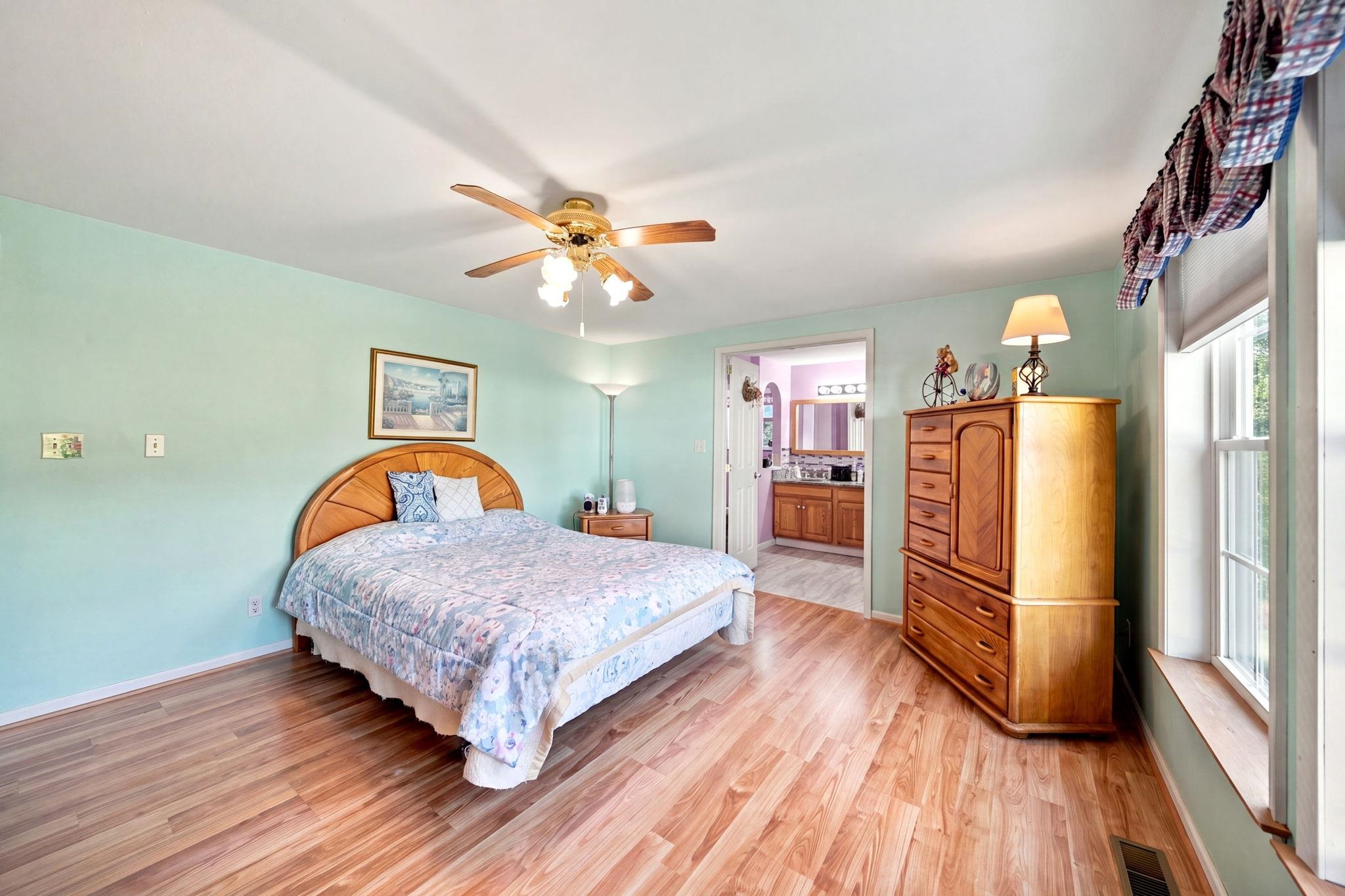116 Ledgewood Drive Property Photo 12