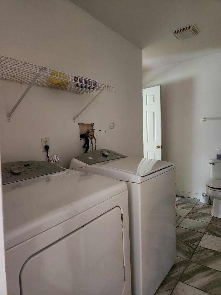 491 Mammoth Road Property Photo 15