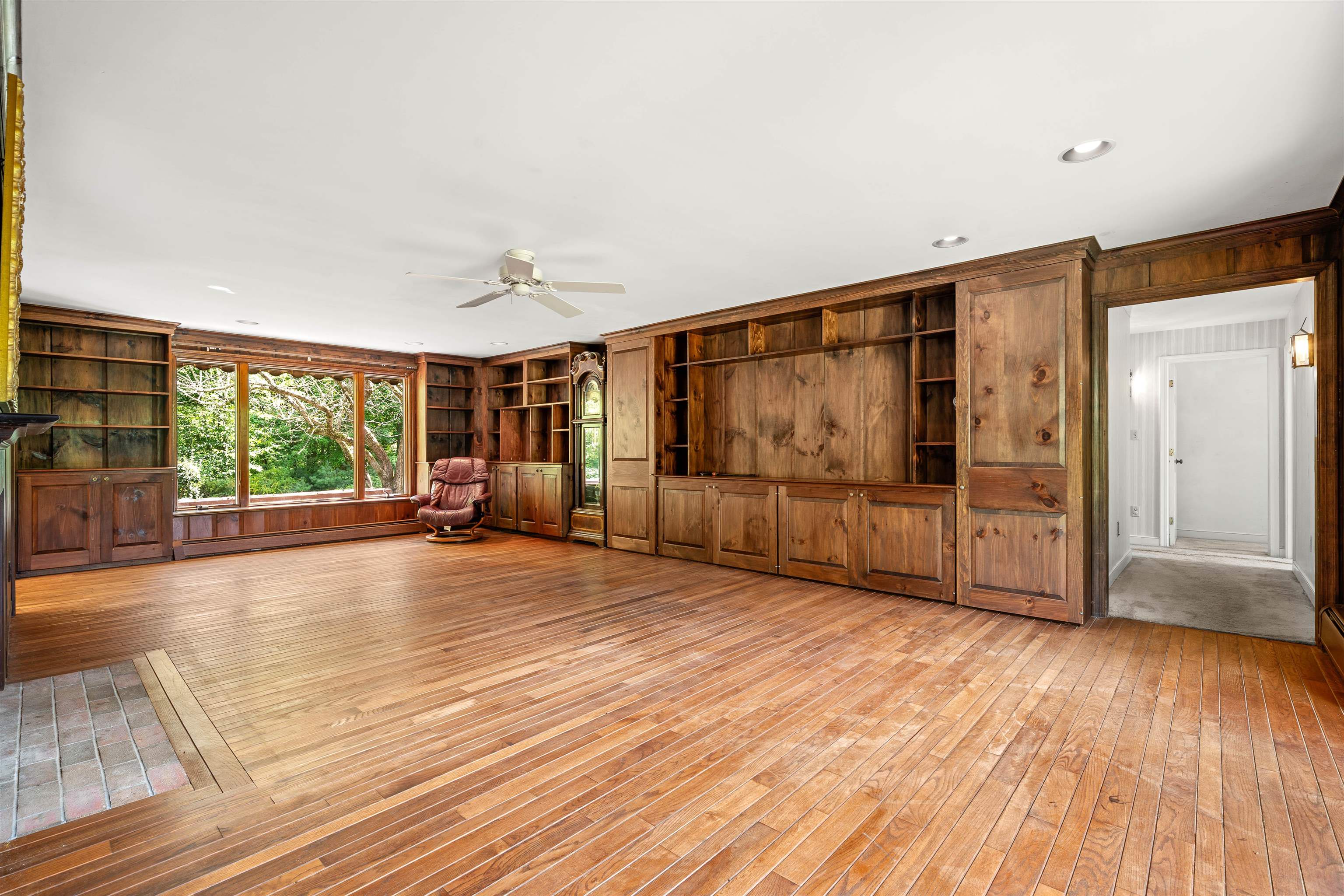 110 Woodland Road Property Photo 3