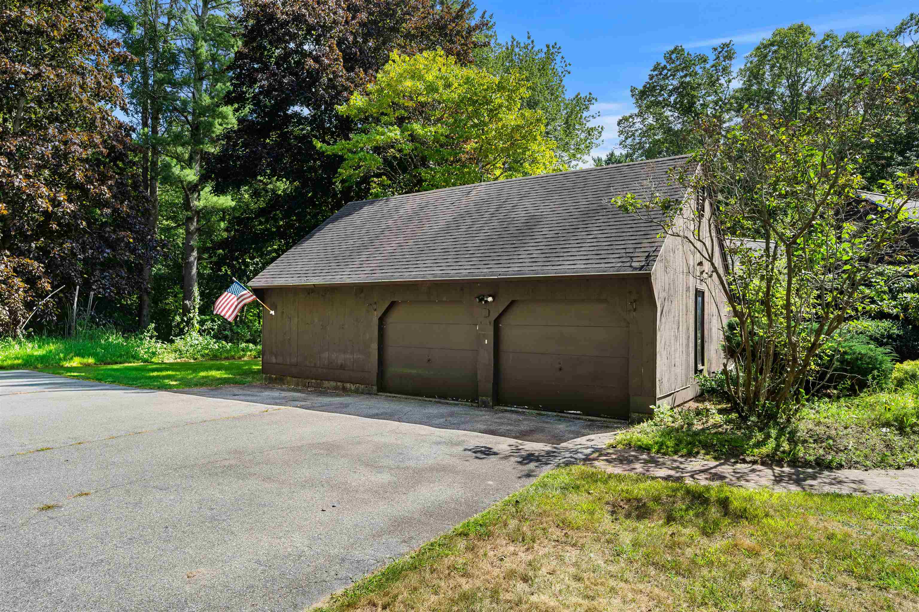 110 Woodland Road Property Photo 33