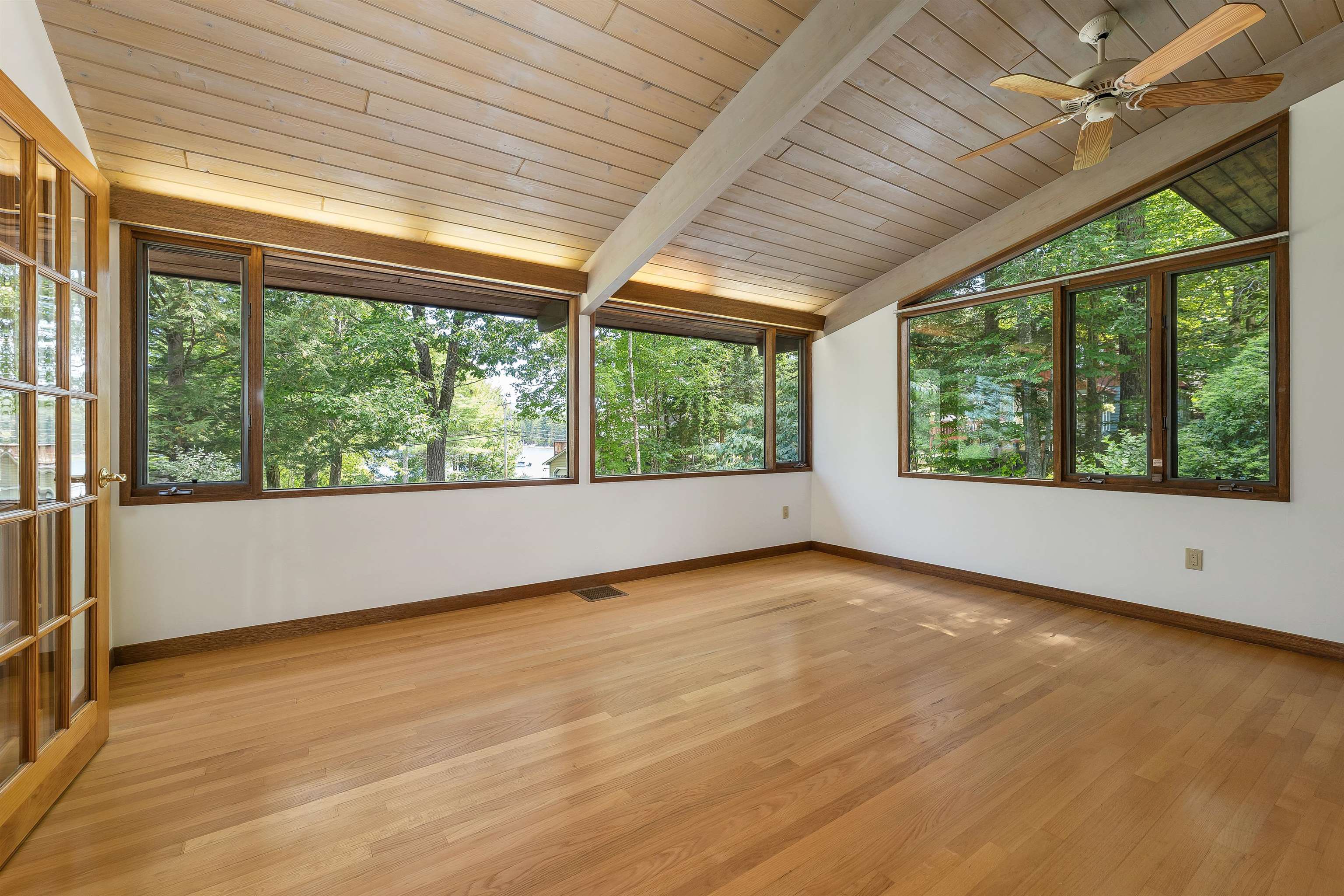 10 Hipson Lane Property Photo 32