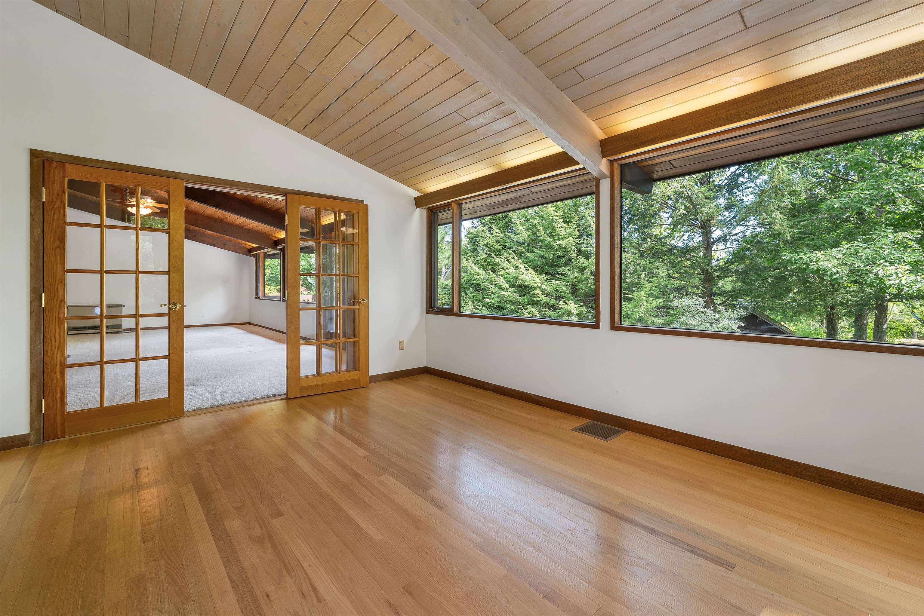 10 Hipson Lane Property Photo 35