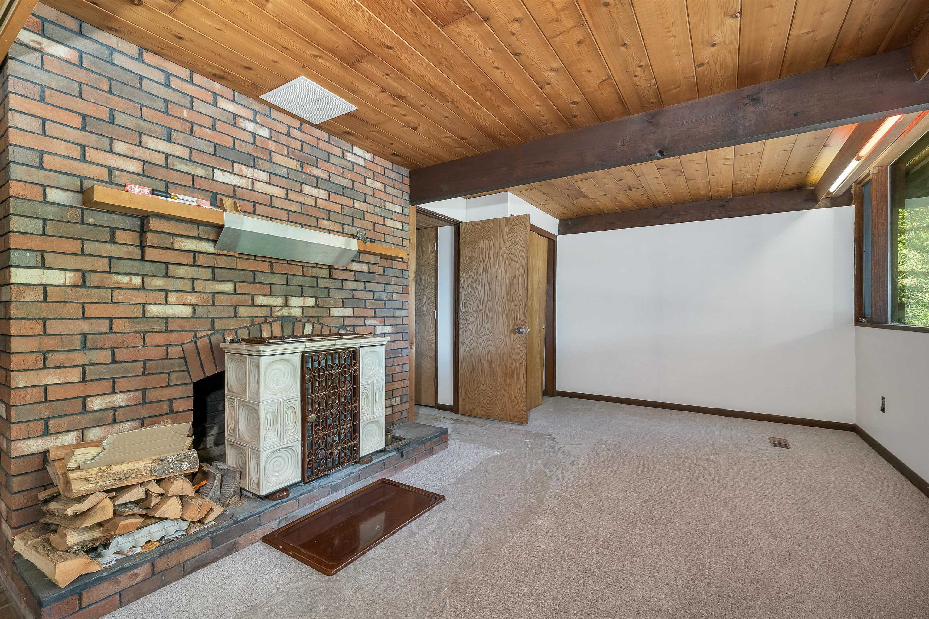 10 Hipson Lane Property Photo 36