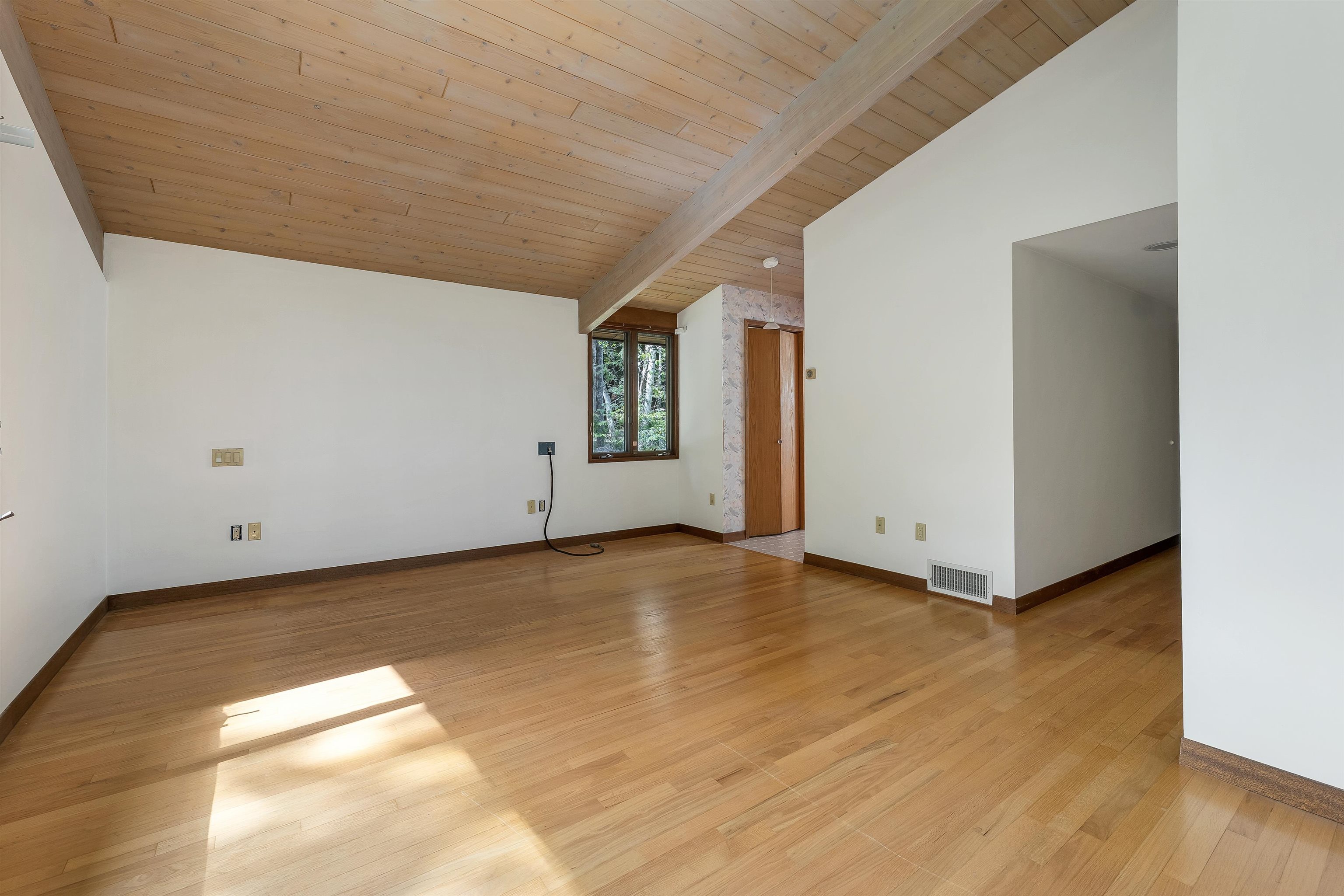 10 Hipson Lane Property Photo 42