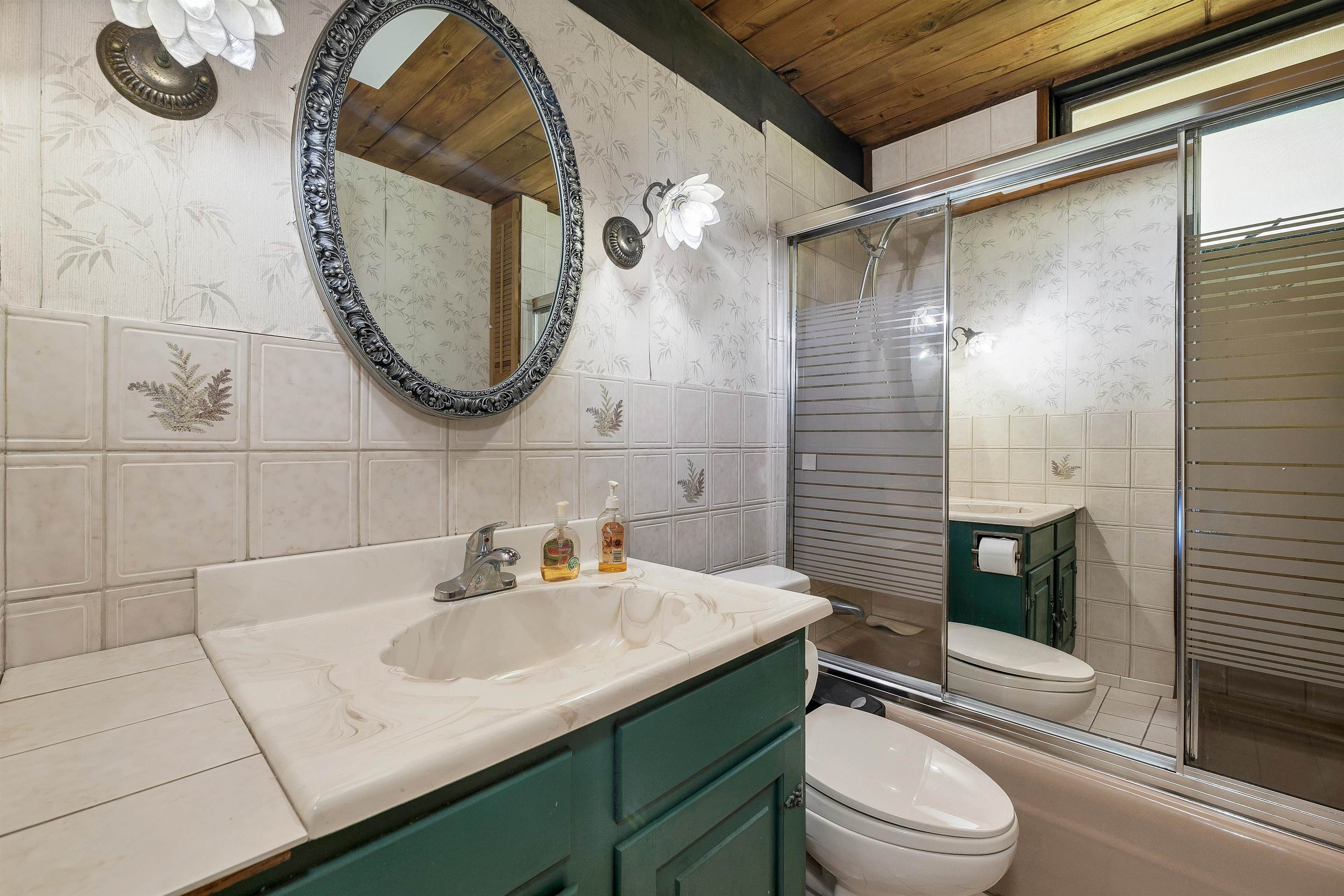 10 Hipson Lane Property Photo 45