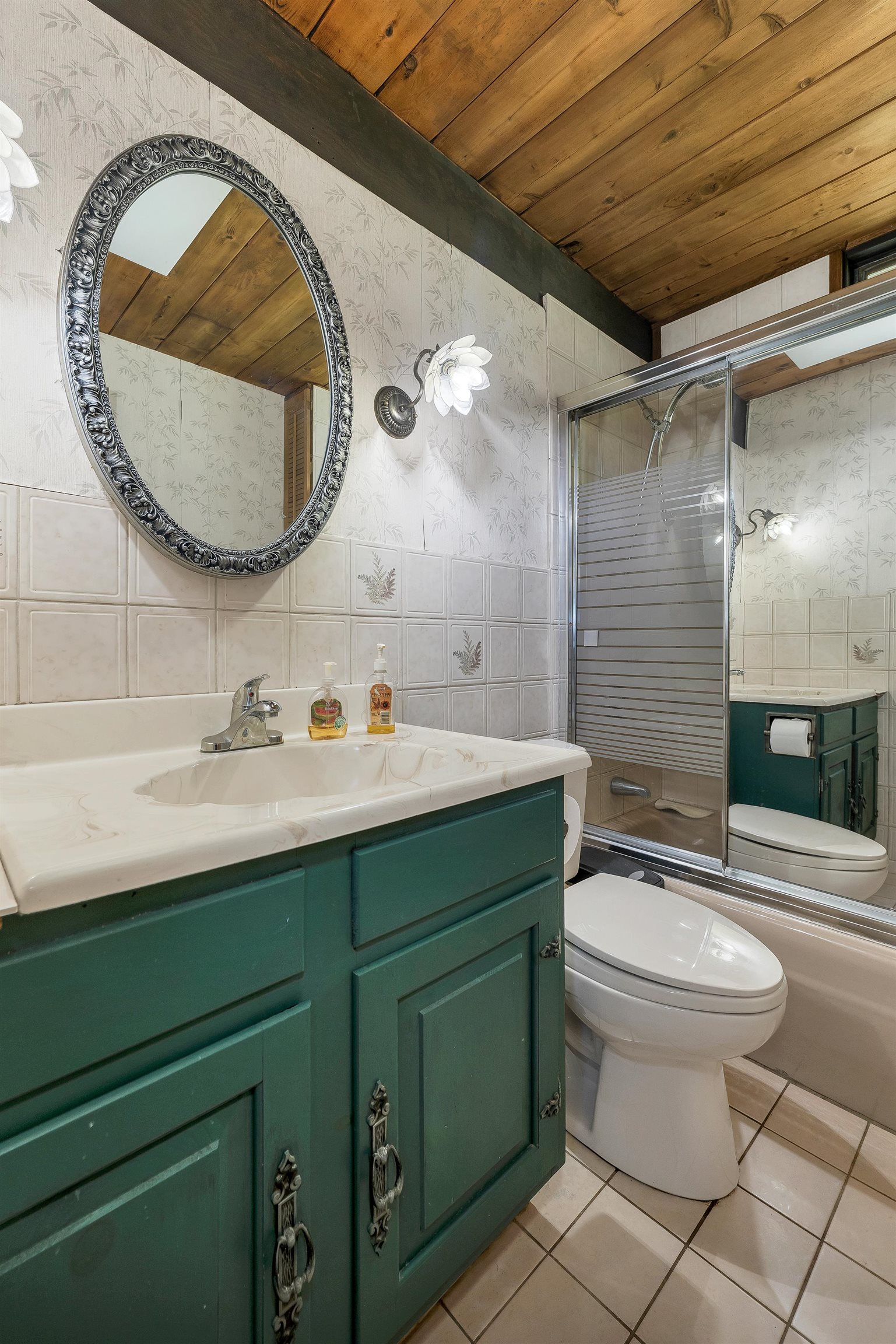 10 Hipson Lane Property Photo 46