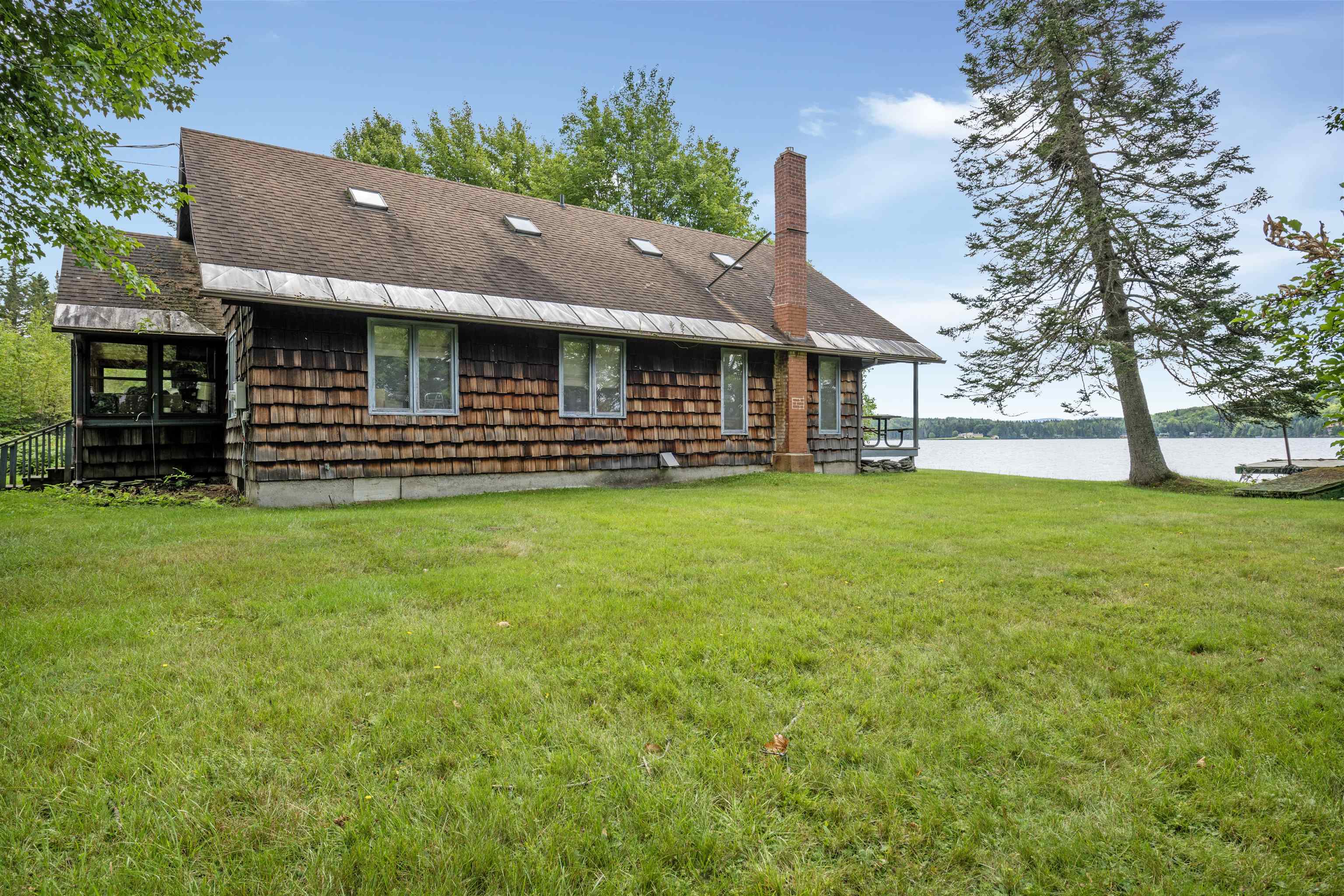 445 & 446 Beach Road Property Photo 7