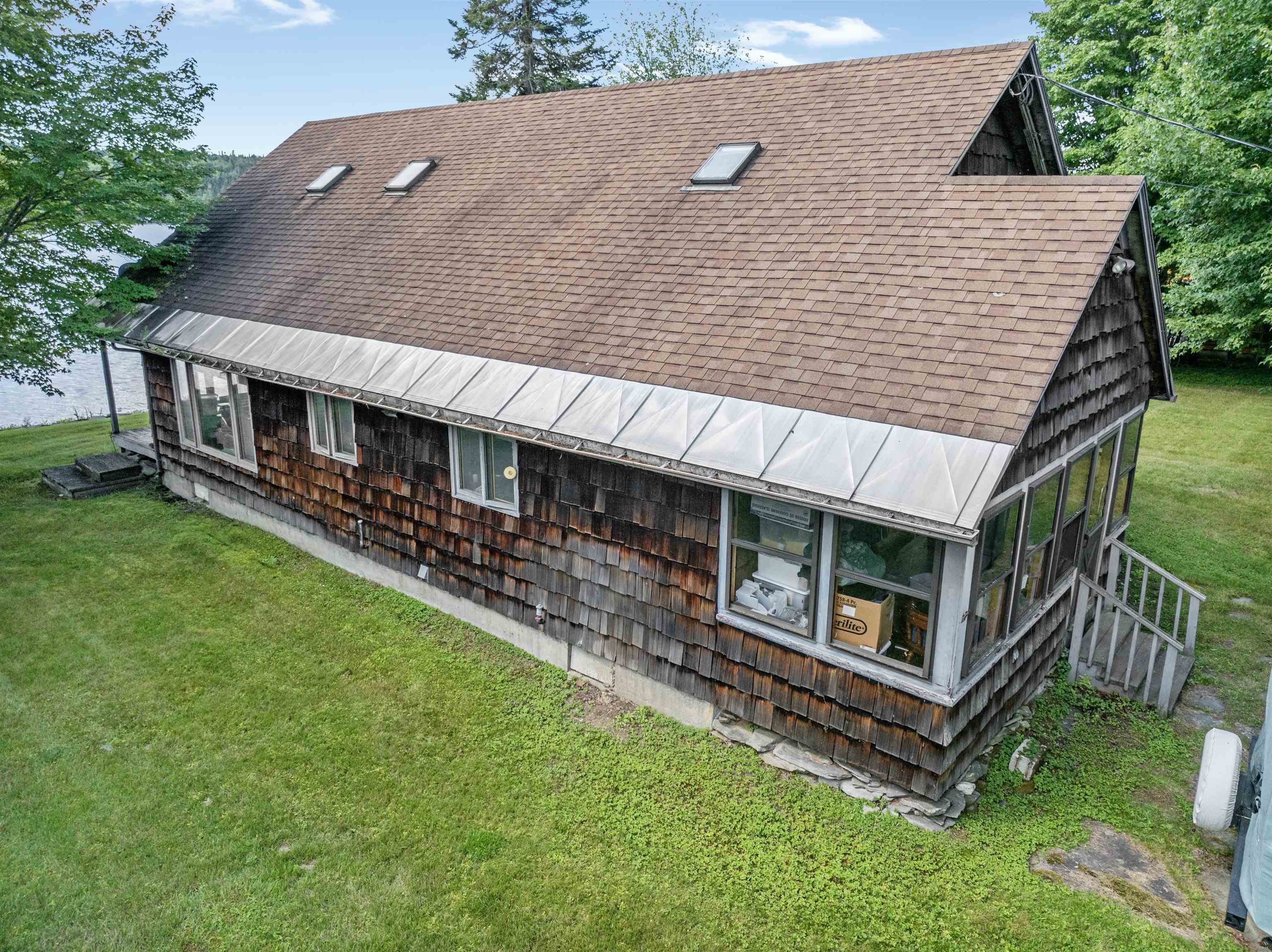 445 & 446 Beach Road Property Photo 8