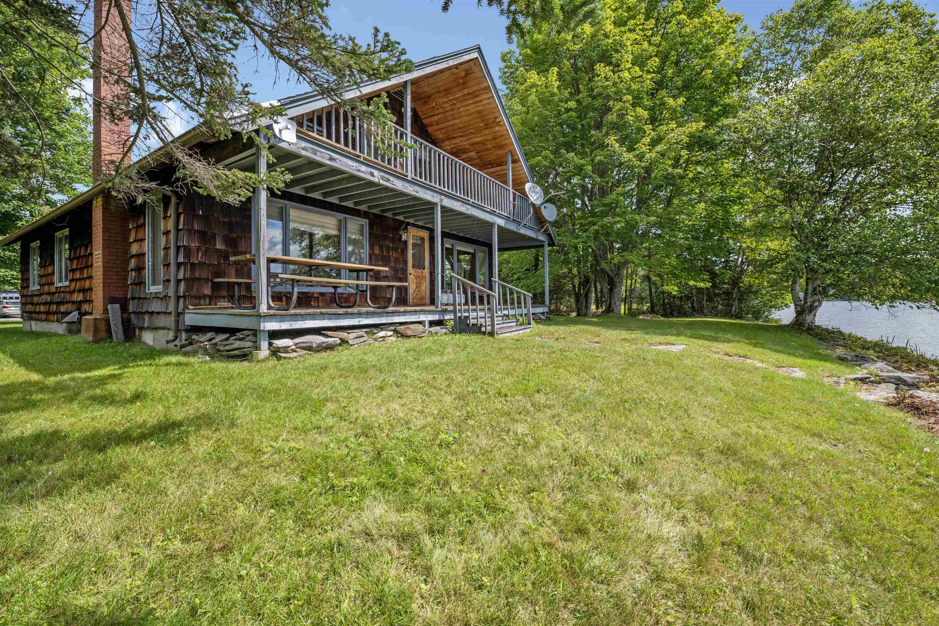 445 & 446 Beach Road Property Photo 14