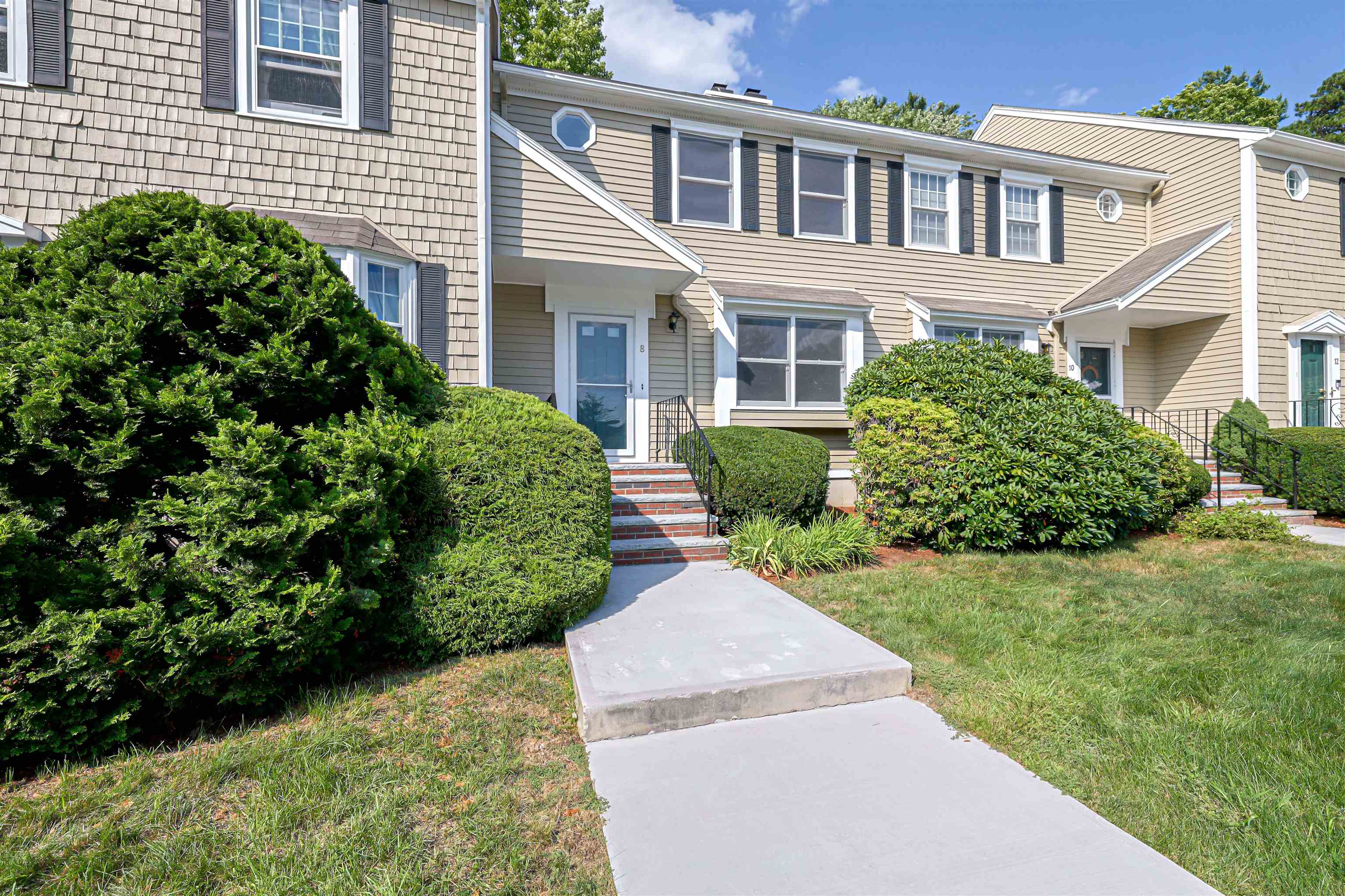 8 Stillwater Drive