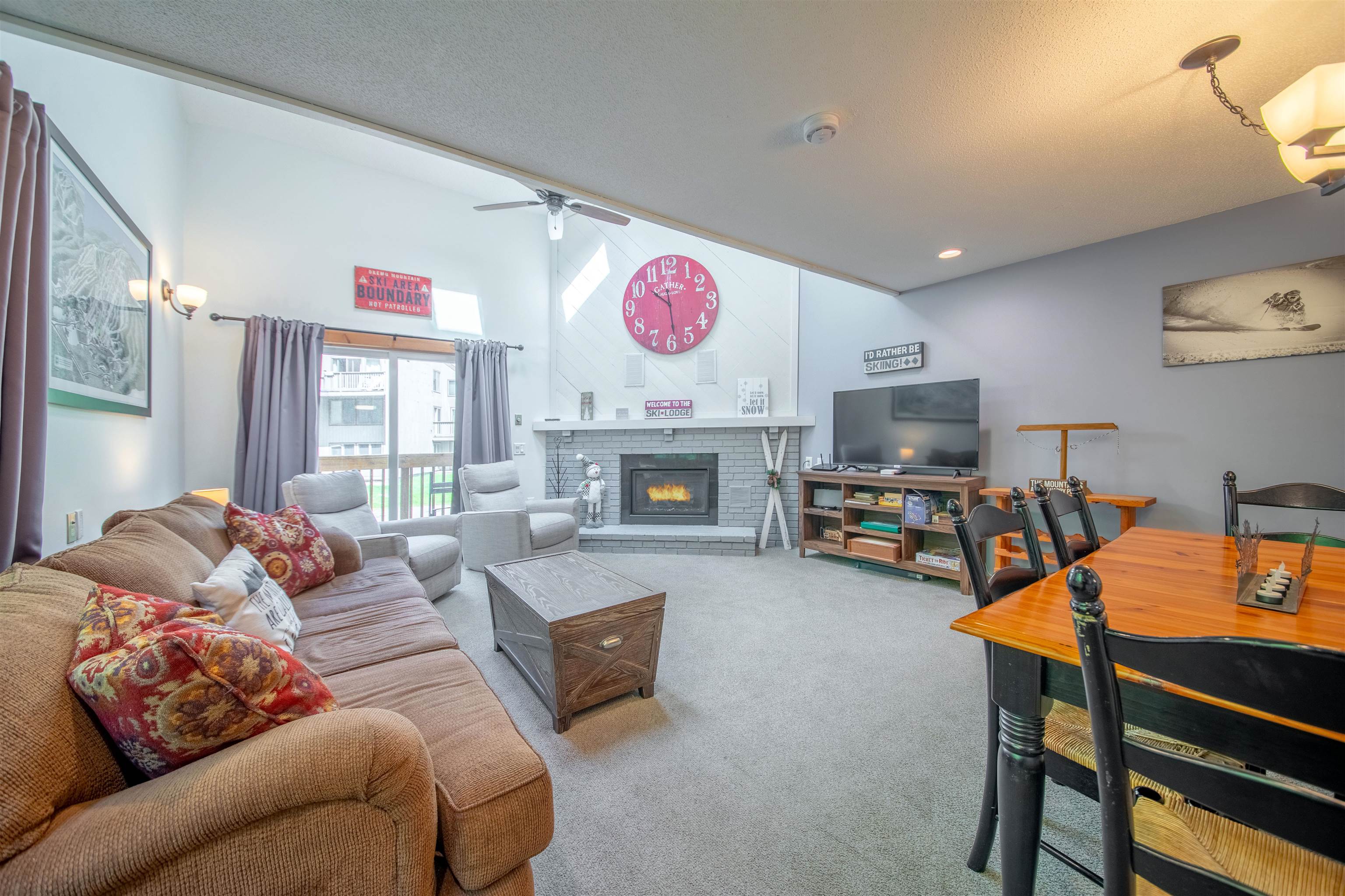 11n Snow Tree Lane Property Photo 6