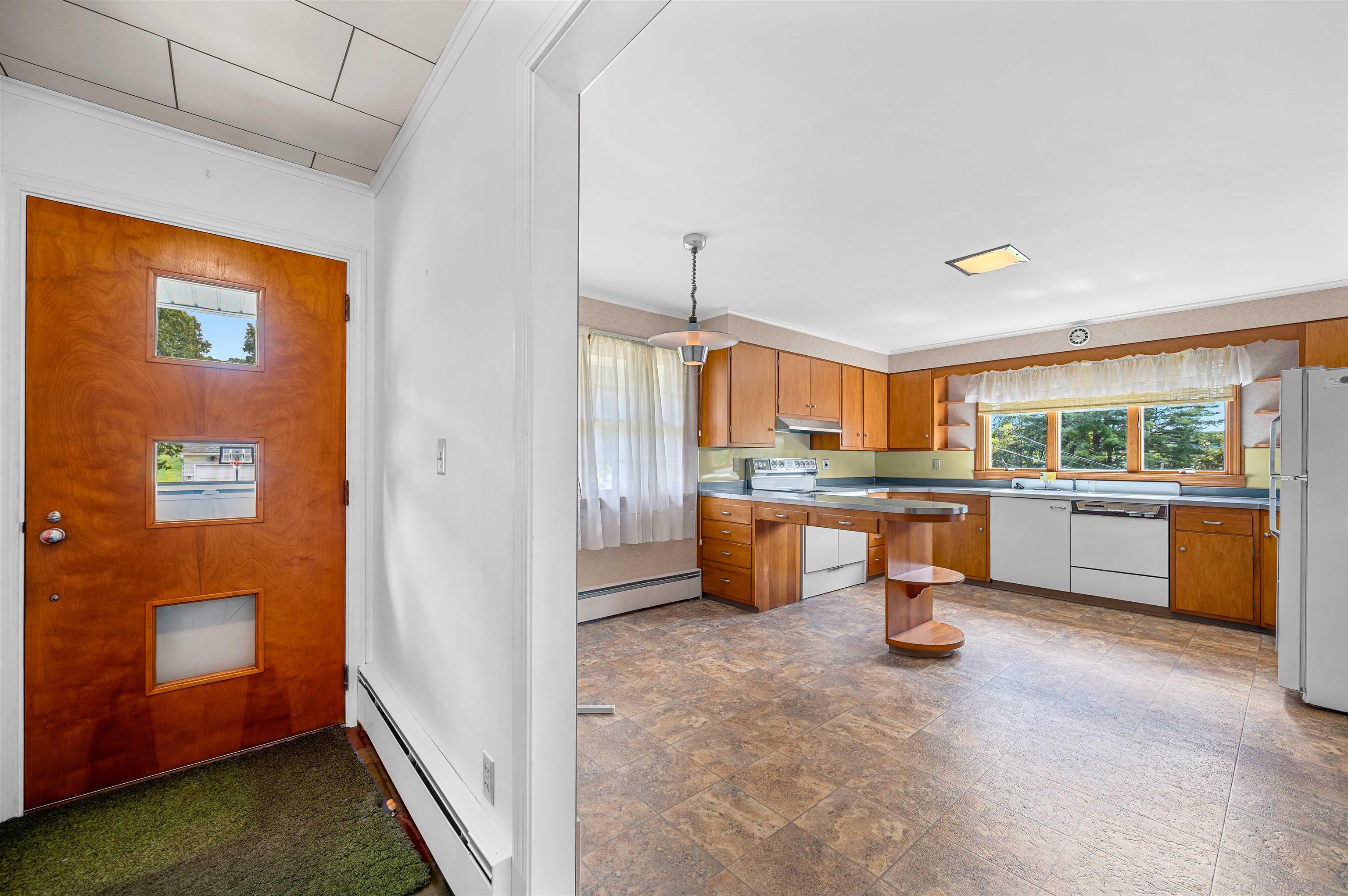 28 Waterman Street Property Photo 12