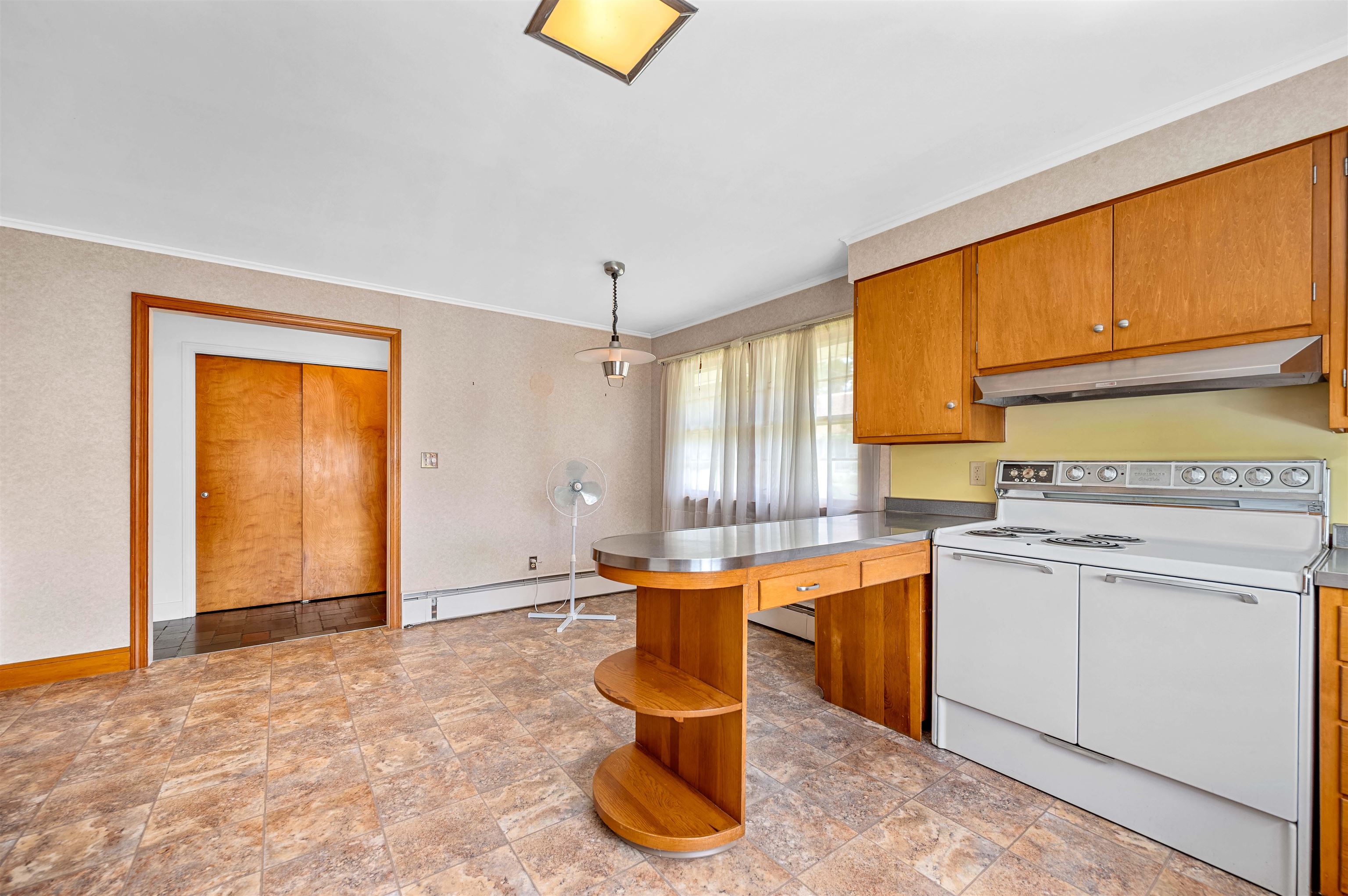 28 Waterman Street Property Photo 13