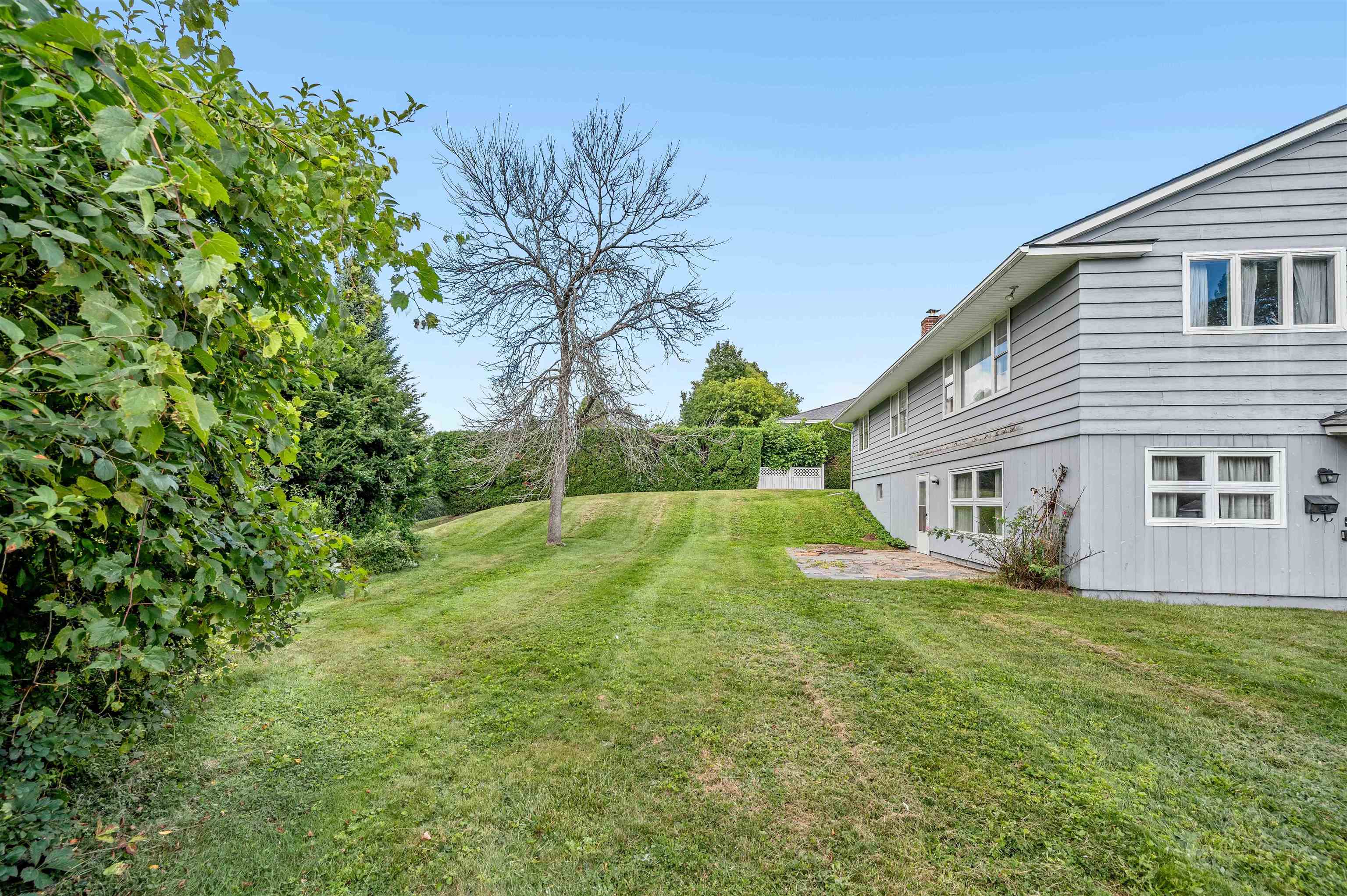 28 Waterman Street Property Photo 36