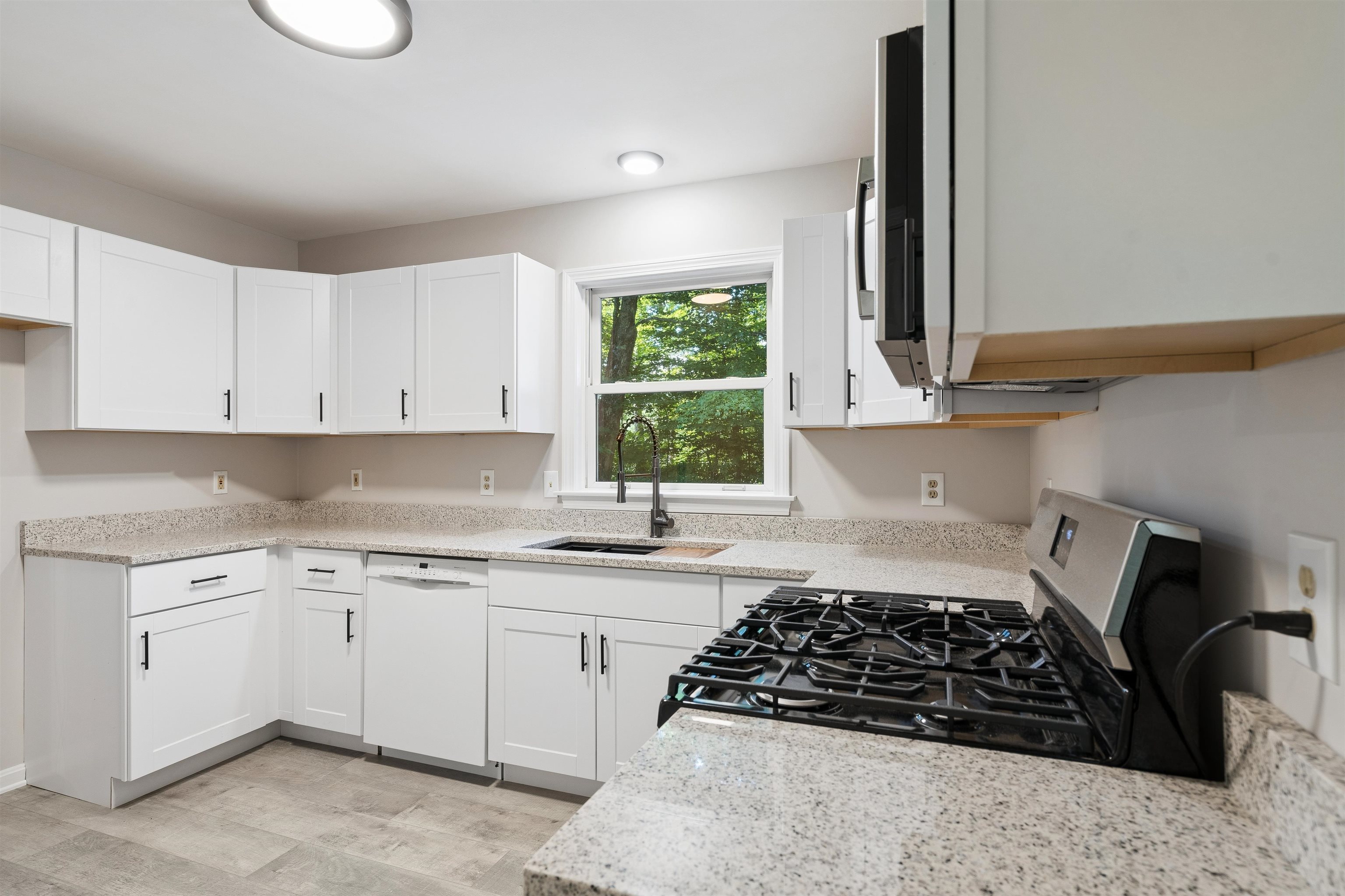 50 Ry-kris Lane Property Photo 14