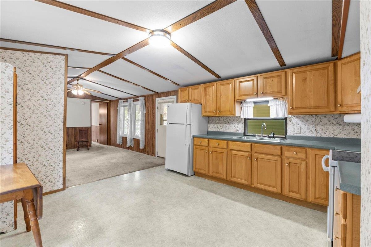 134 Redwood Drive Property Photo 8