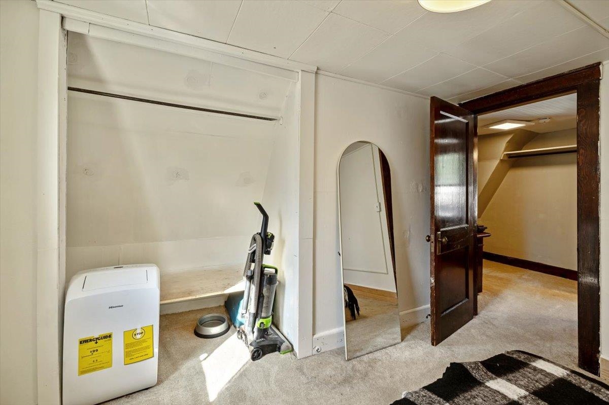 19 Allen Street Property Photo 12