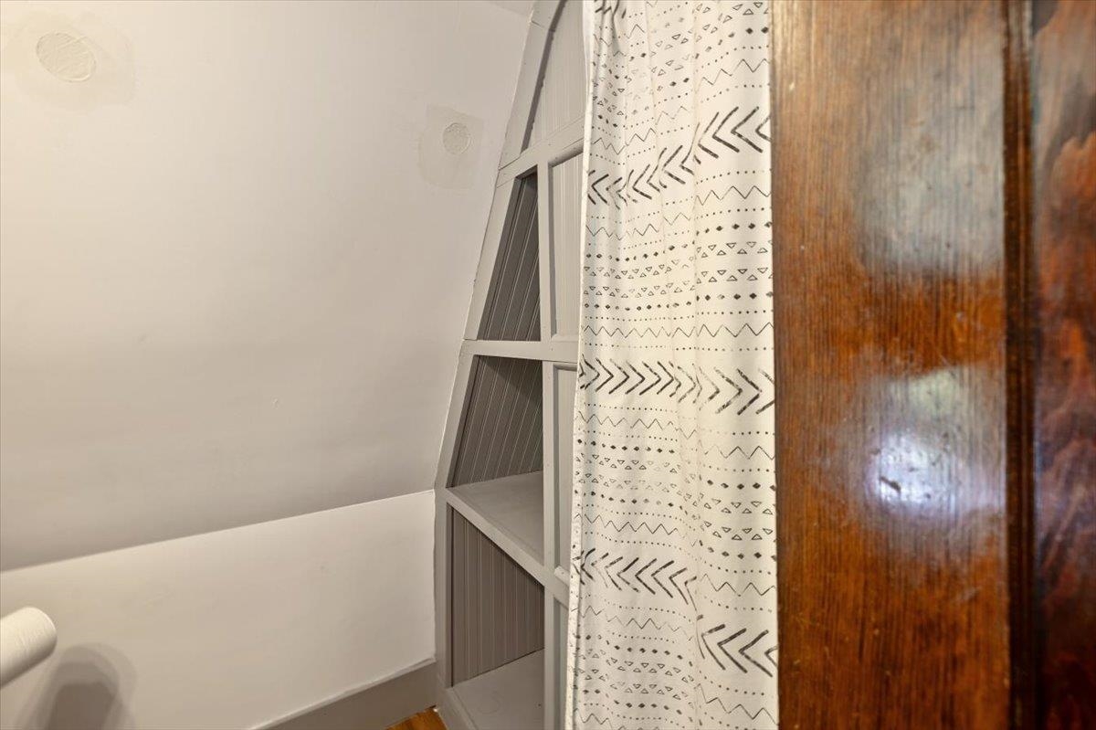 19 Allen Street Property Photo 15