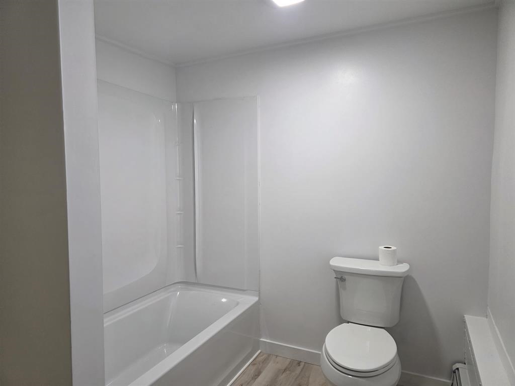 5 Central Square Property Photo 24