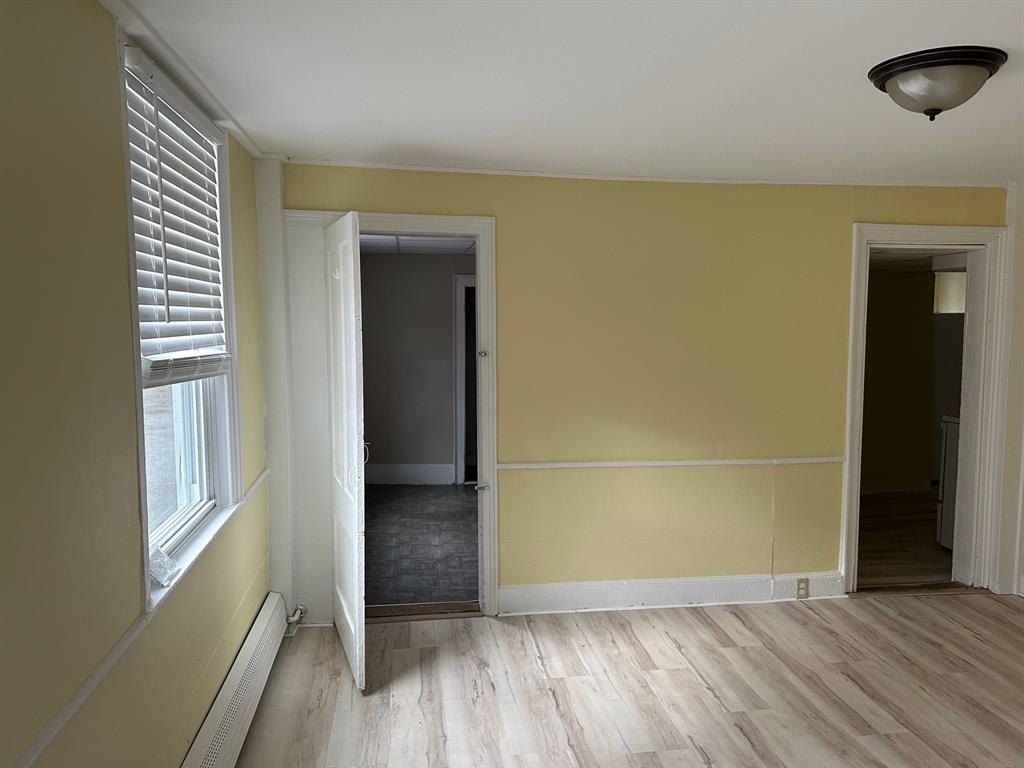 5 Central Square Property Photo 36