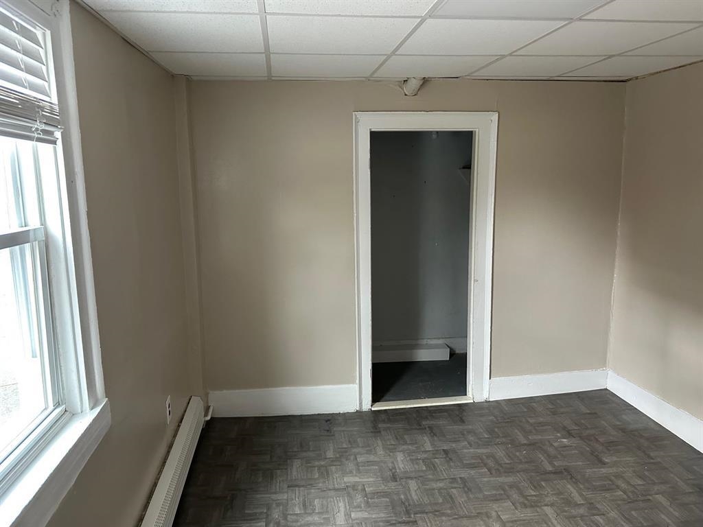5 Central Square Property Photo 38