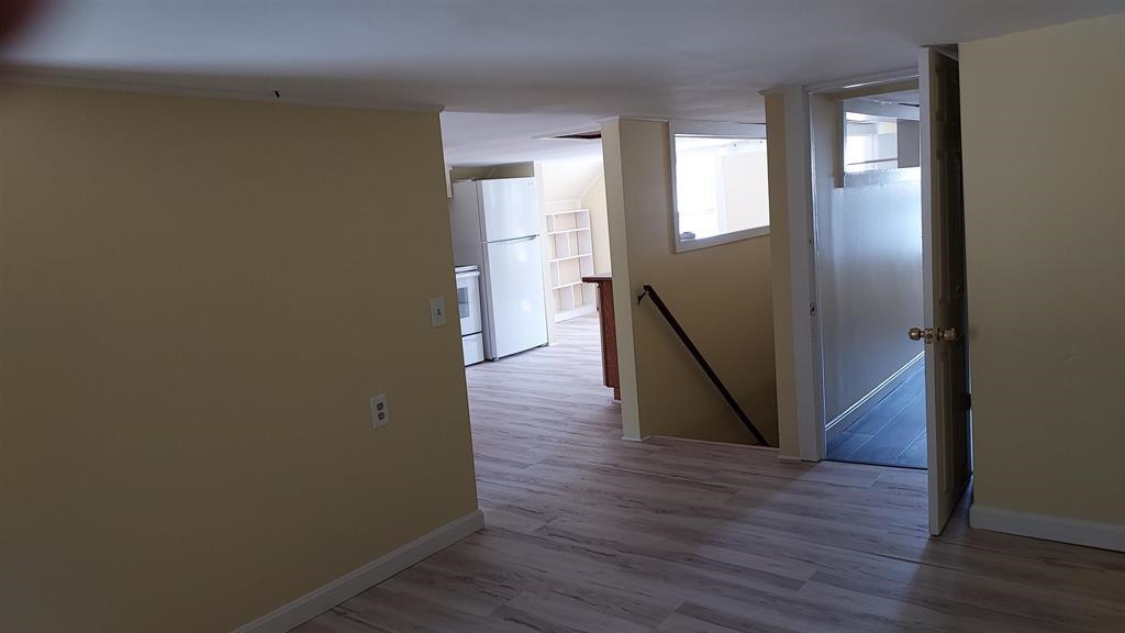 5 Central Square Property Photo 49