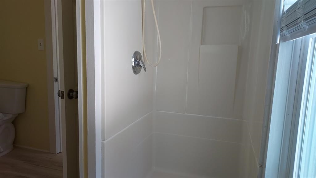 5 Central Square Property Photo 51
