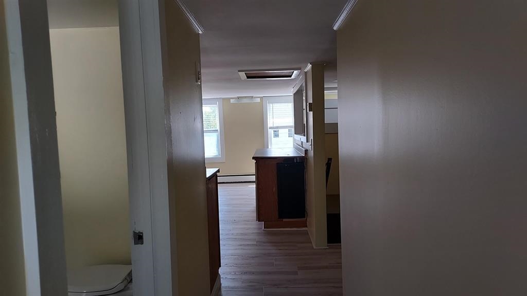 5 Central Square Property Photo 53