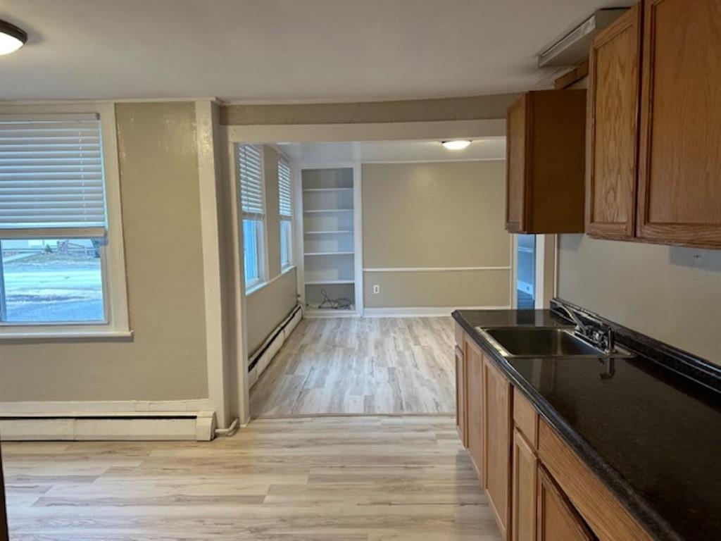 5 Central Square Property Photo 55