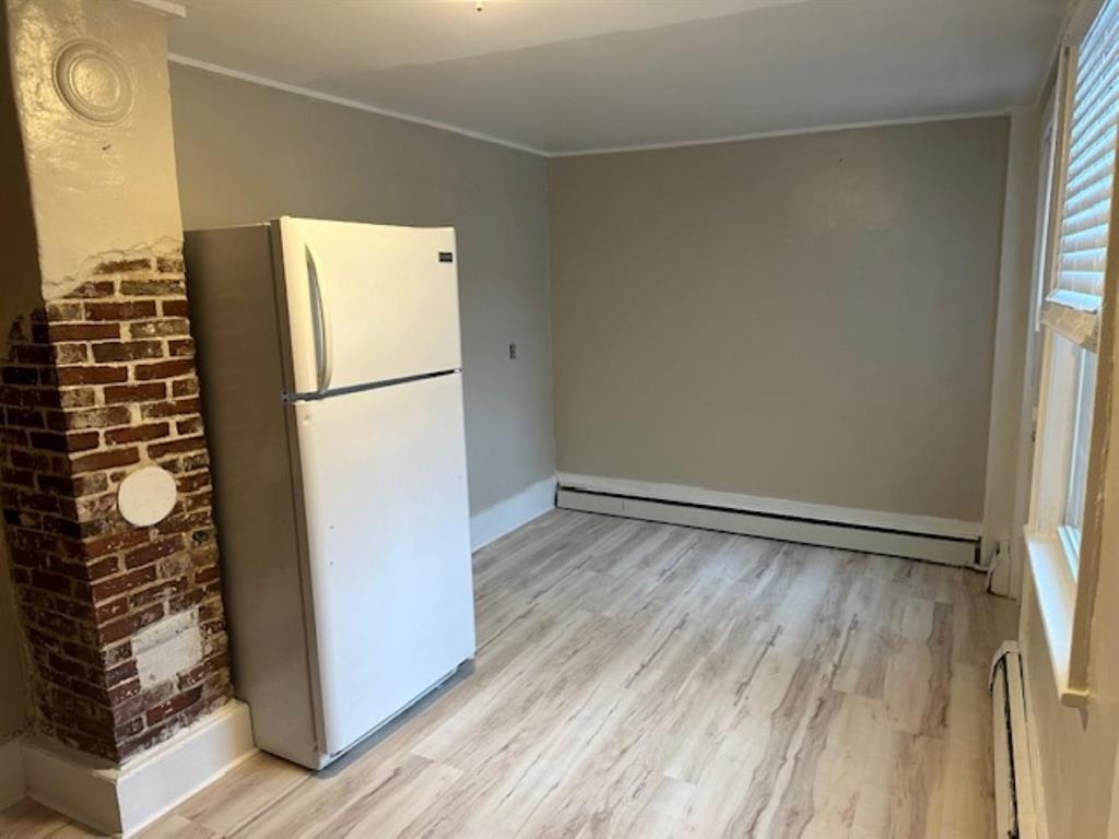 5 Central Square Property Photo 57