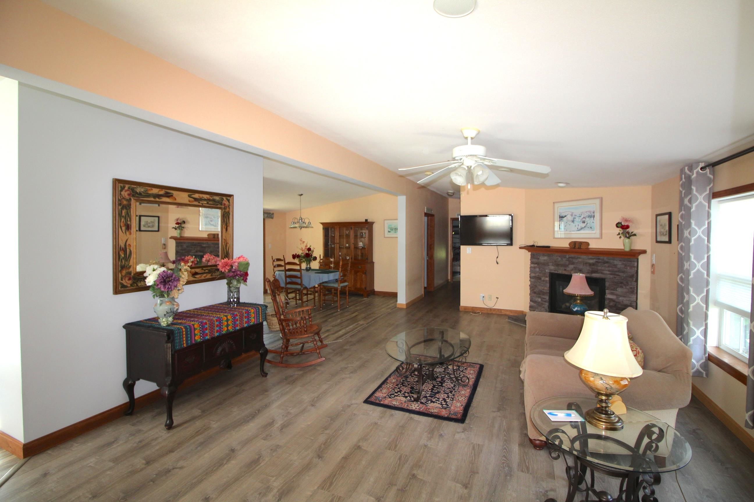 2 Loggers Lane Property Photo 9