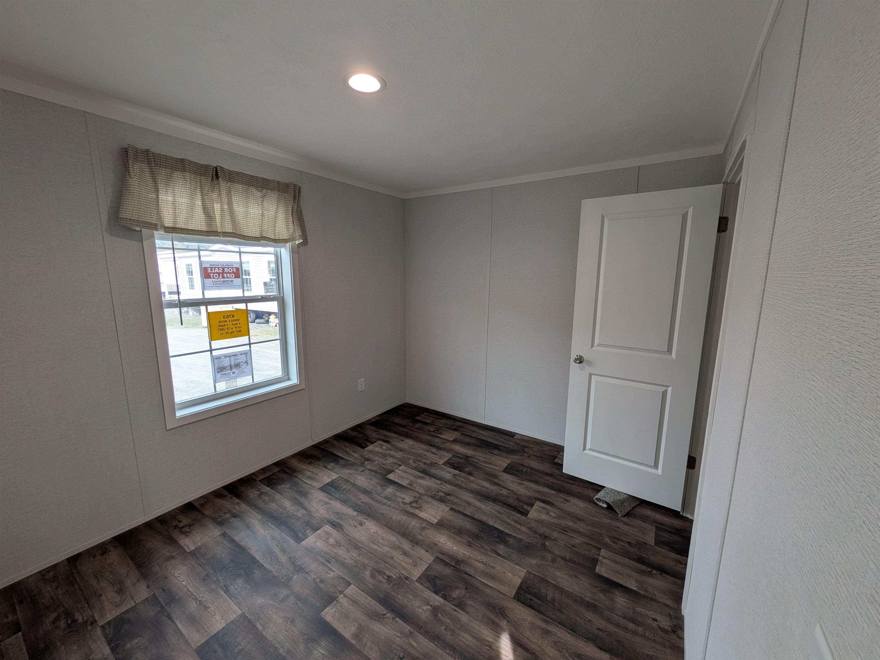 2112 River Road Property Photo 5