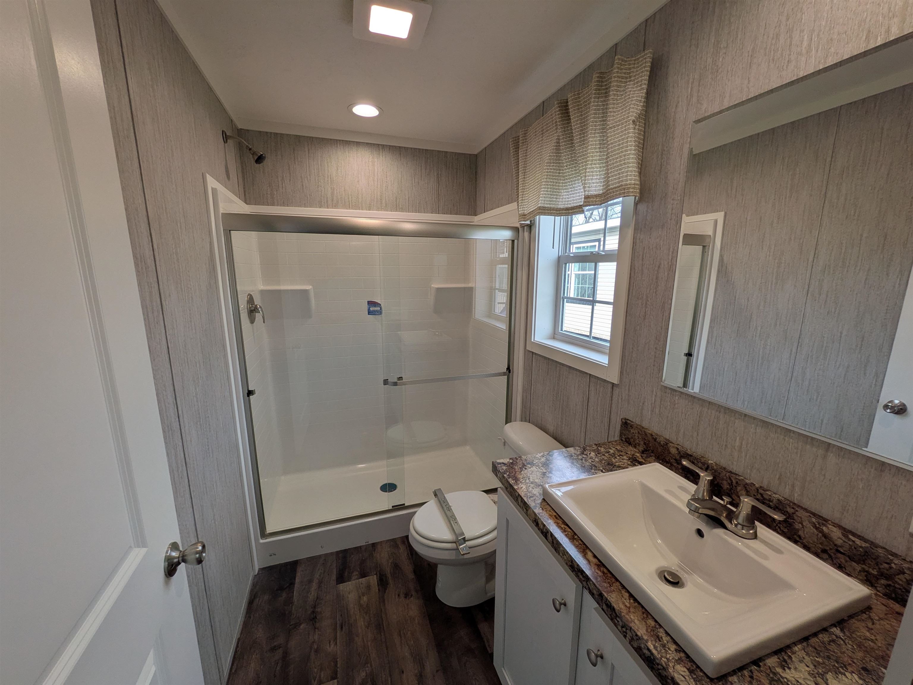 2112 River Road Property Photo 10