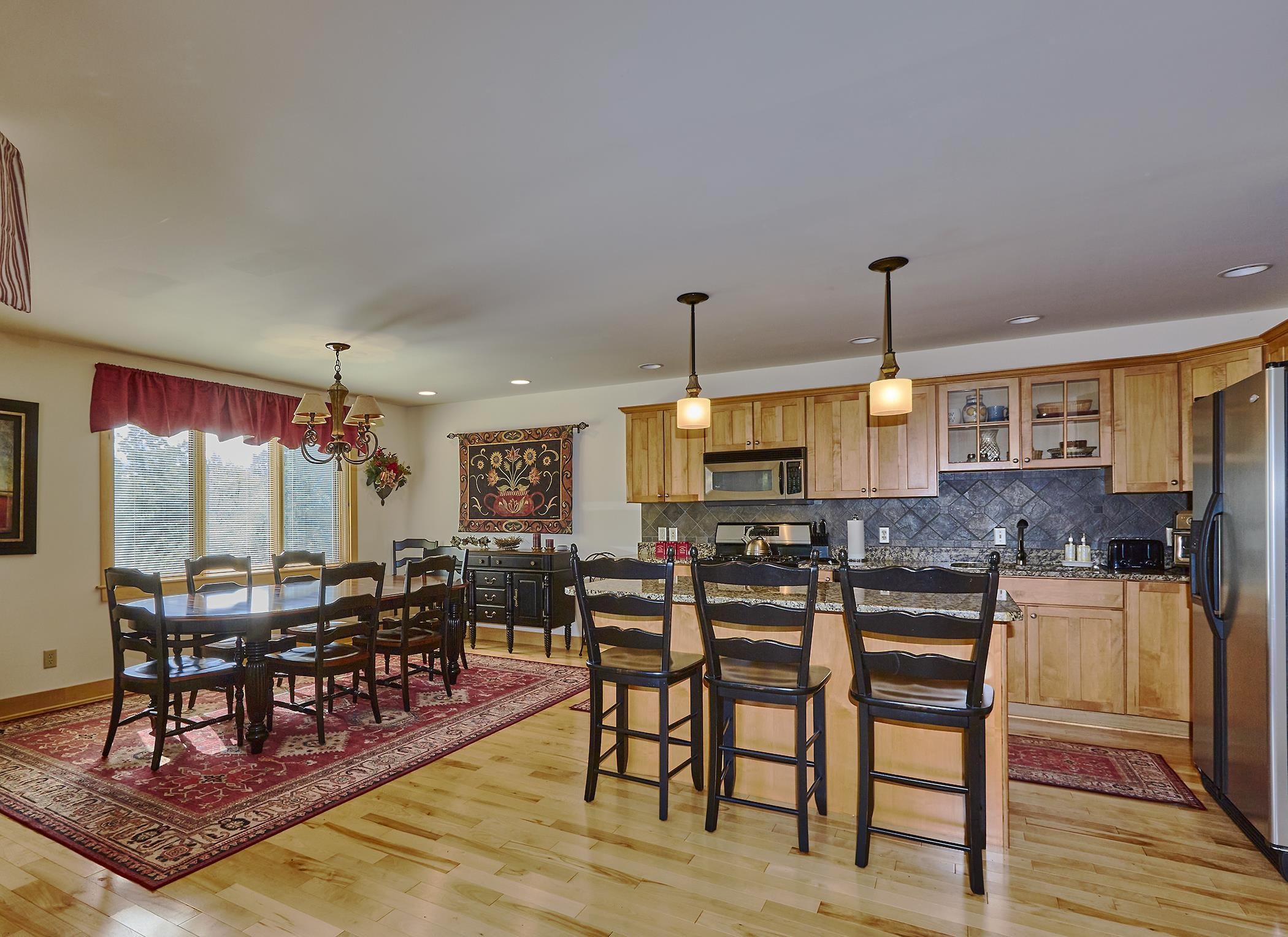 26 Highlands Avenue Property Photo 7