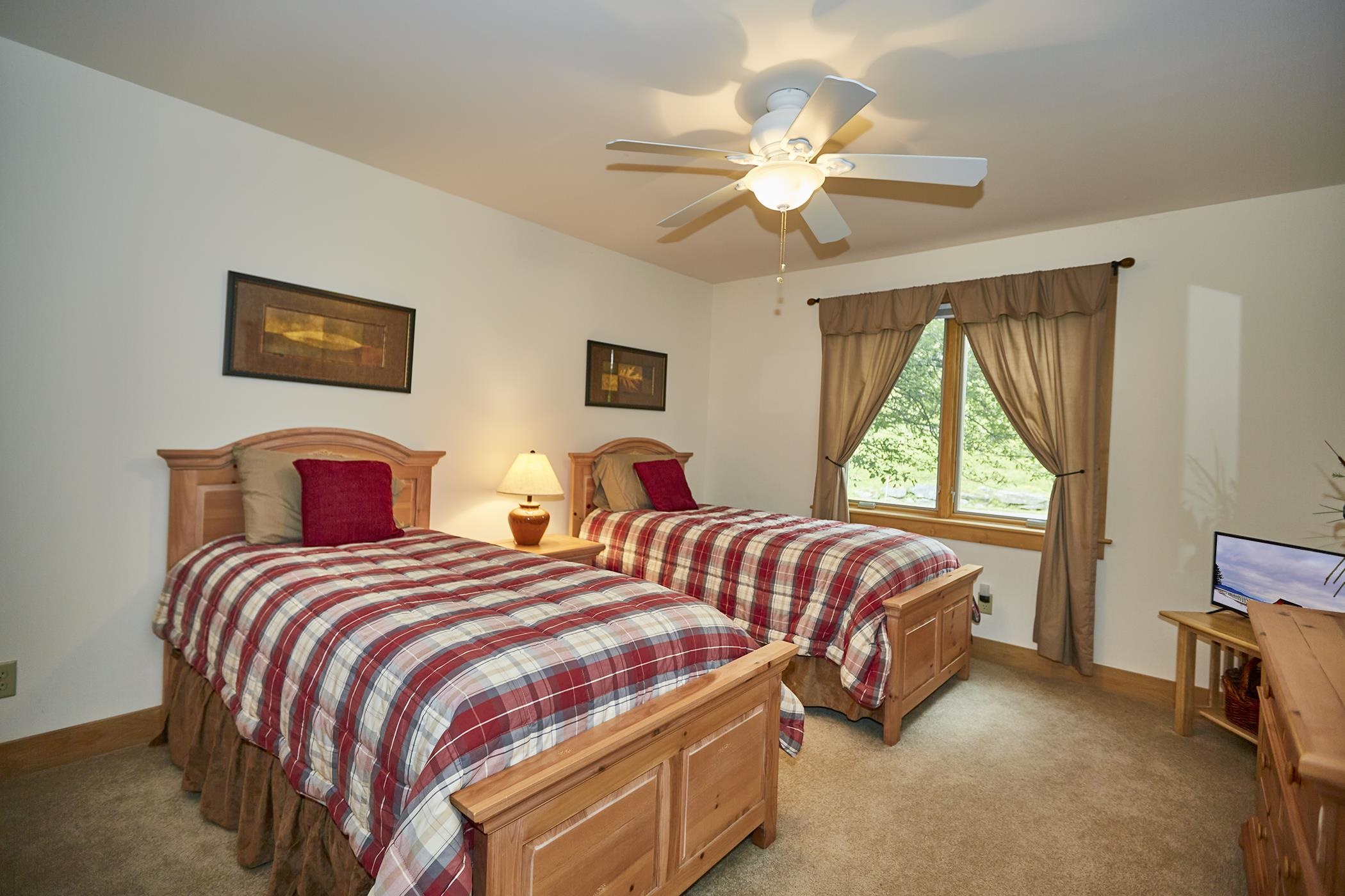 26 Highlands Avenue Property Photo 15