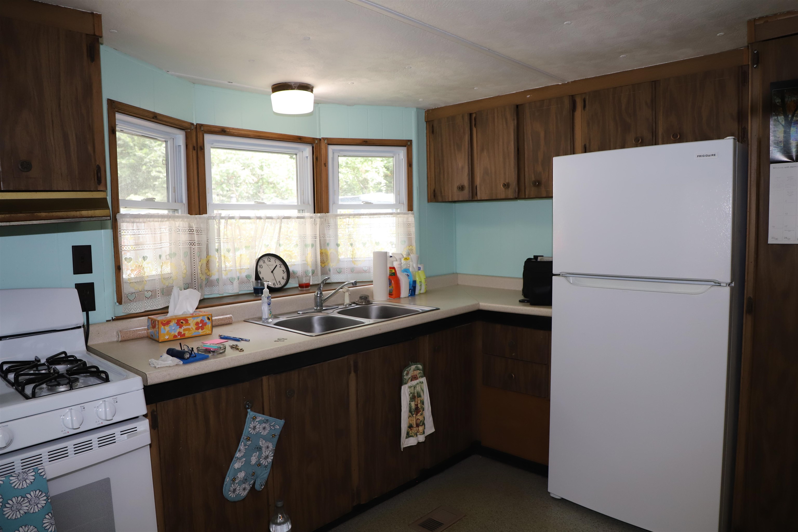 11 Crescent Drive Property Photo 8