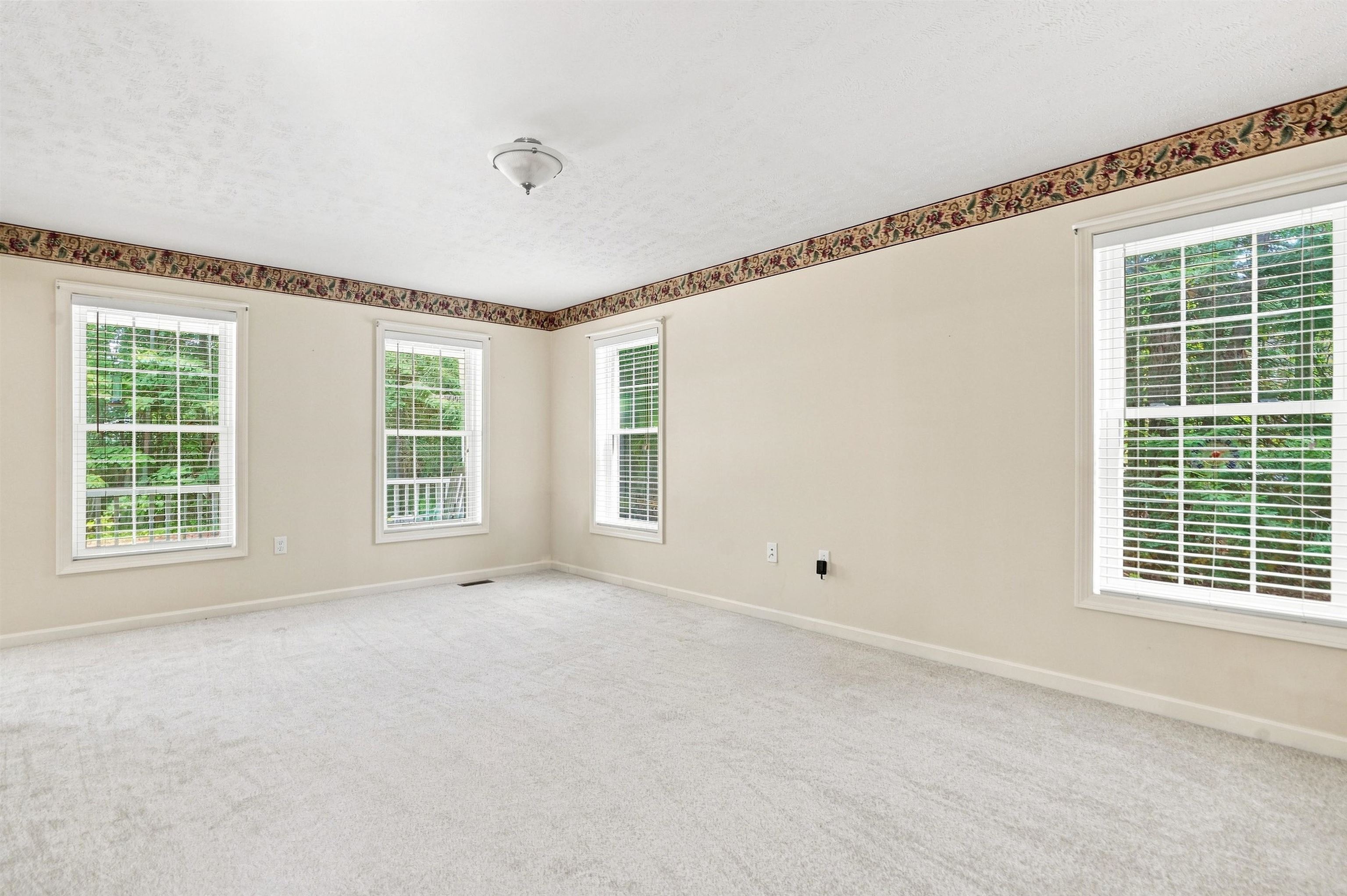 33 Daria Drive Property Photo 15