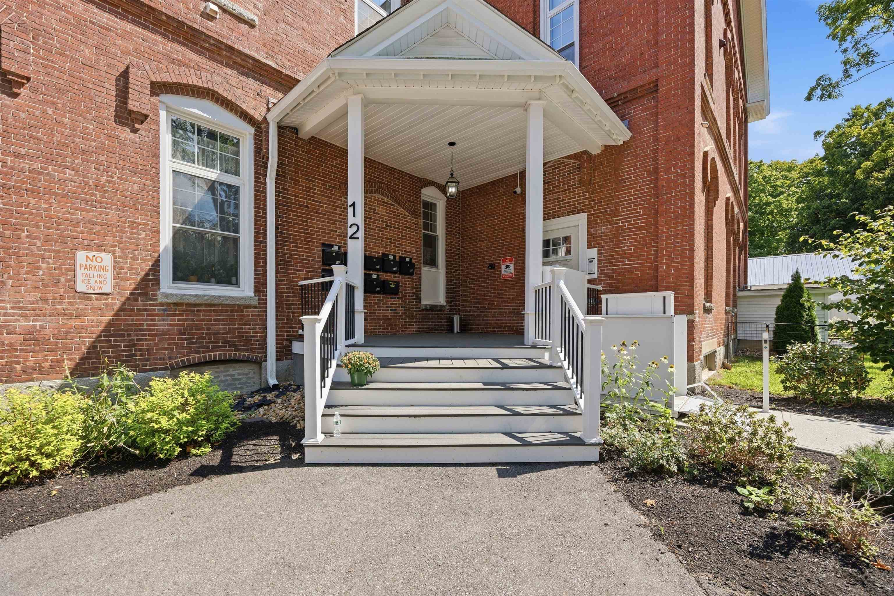 12 Cross Street Property Photo 4