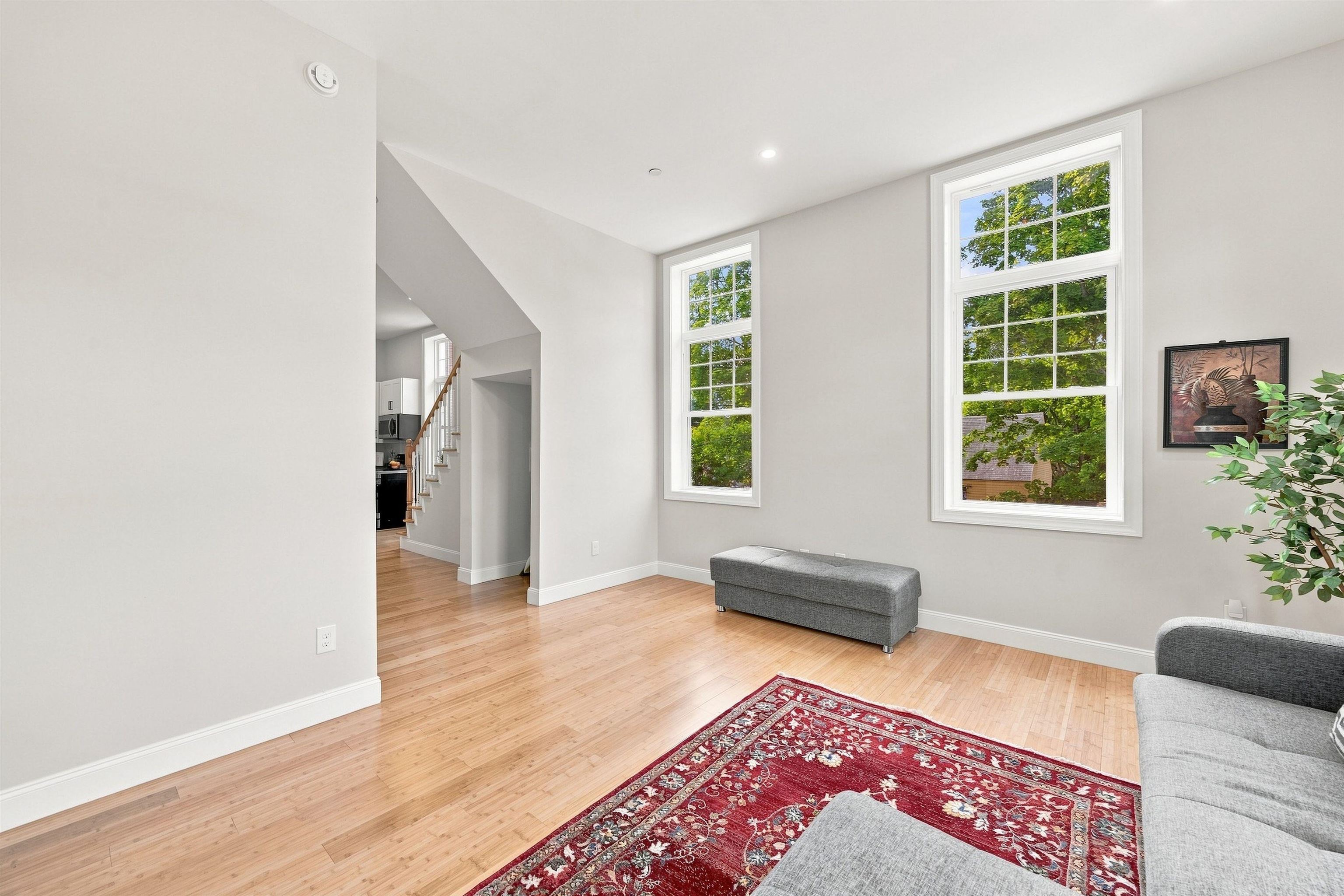 12 Cross Street Property Photo 9