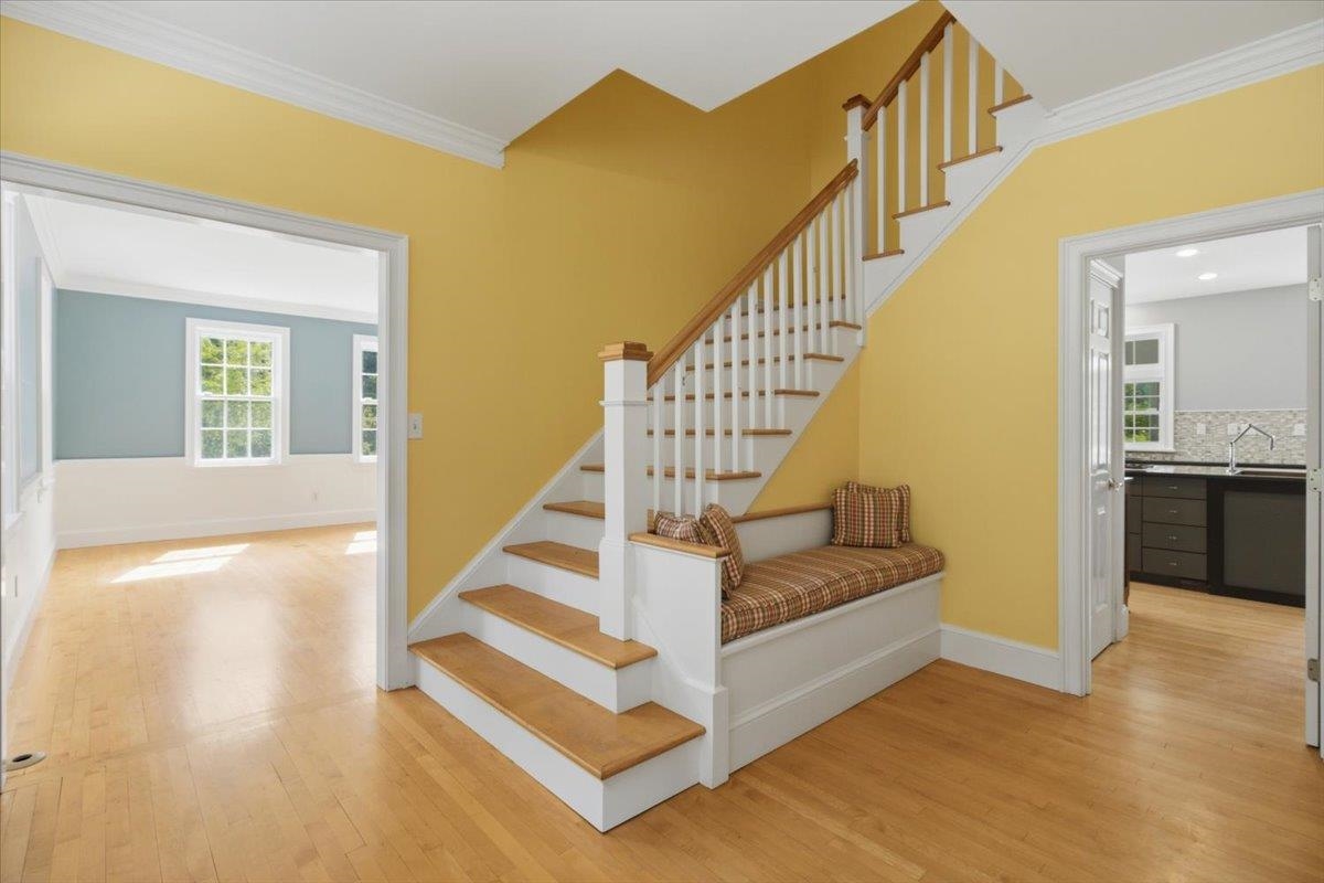 601 Riverbend Drive Property Photo 3