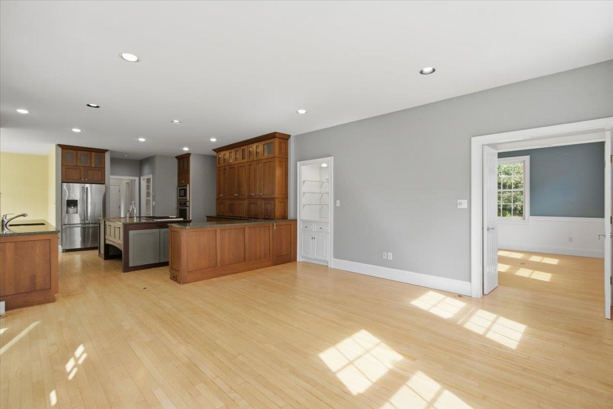 601 Riverbend Drive Property Photo 9