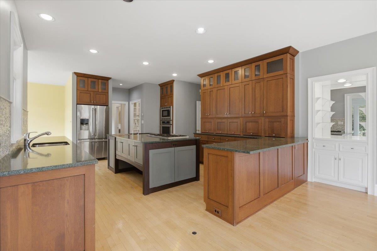 601 Riverbend Drive Property Photo 11