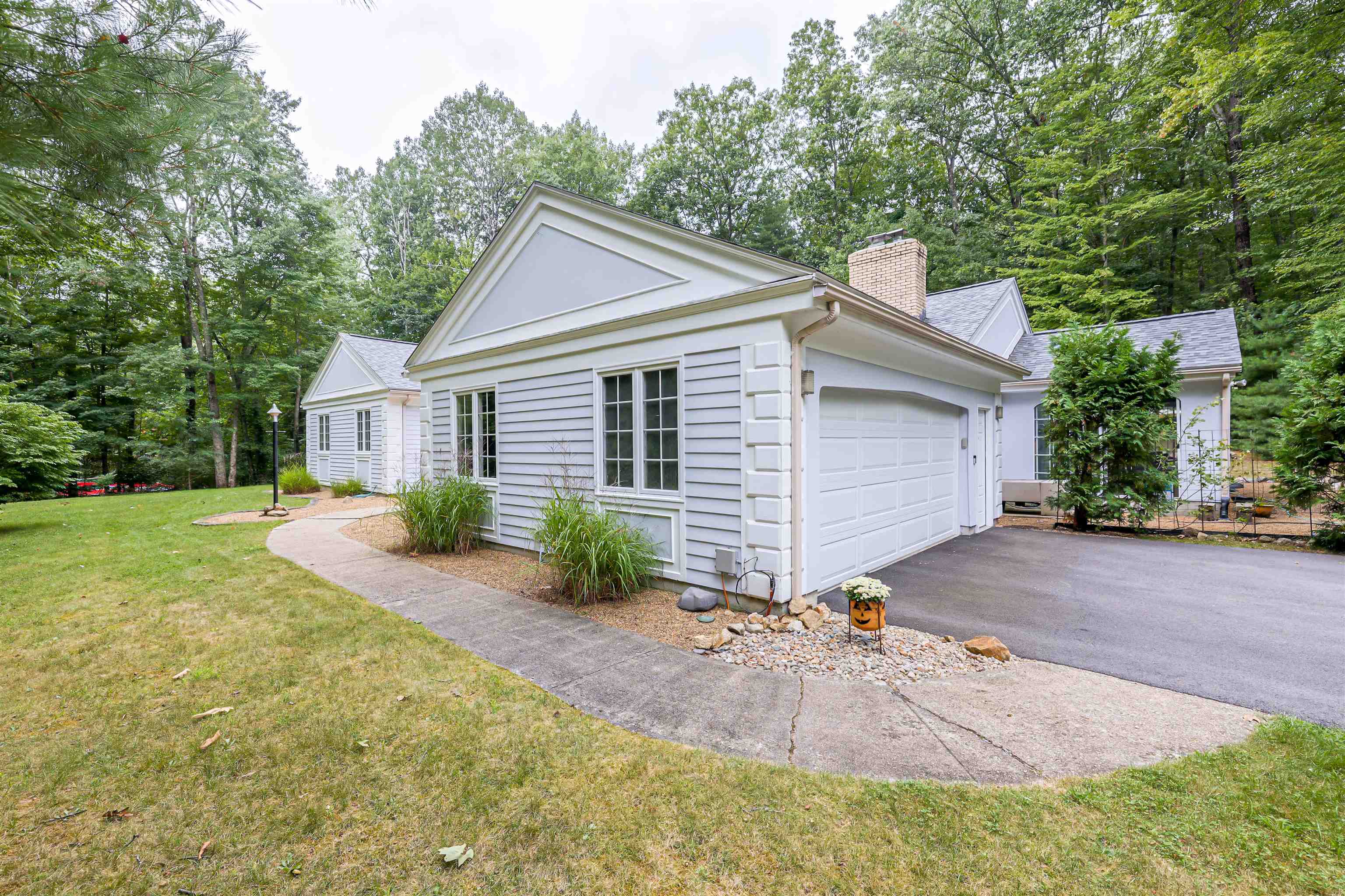 20 Buttonwood Road Property Photo 3