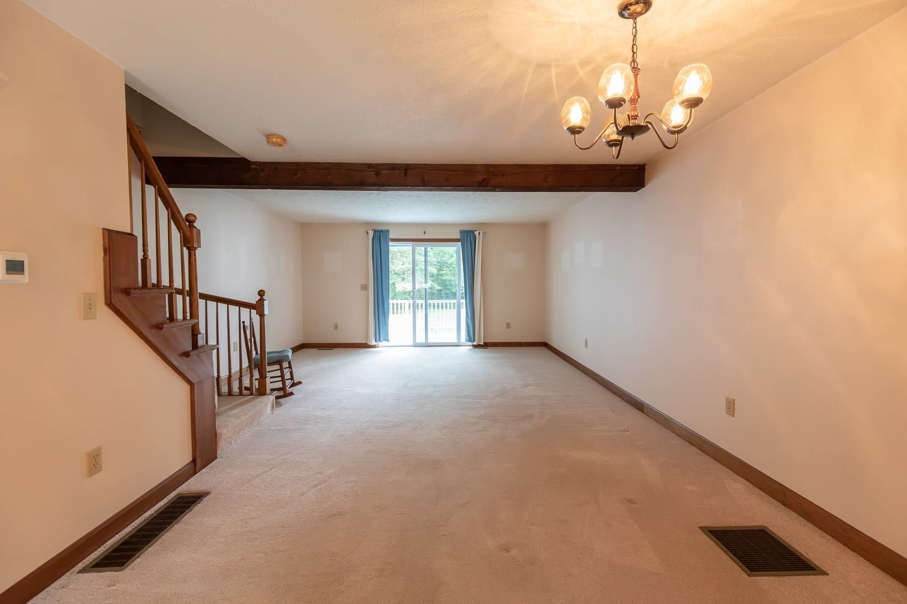 1400 Turnpike Road Property Photo 10
